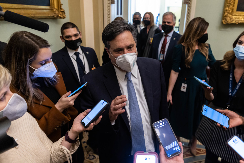 Inflation fears dominate White House chief of staff Ron Klain talks with Senate Democrats