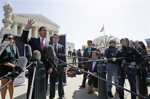 Santorum reproaches Romney at Supreme Court