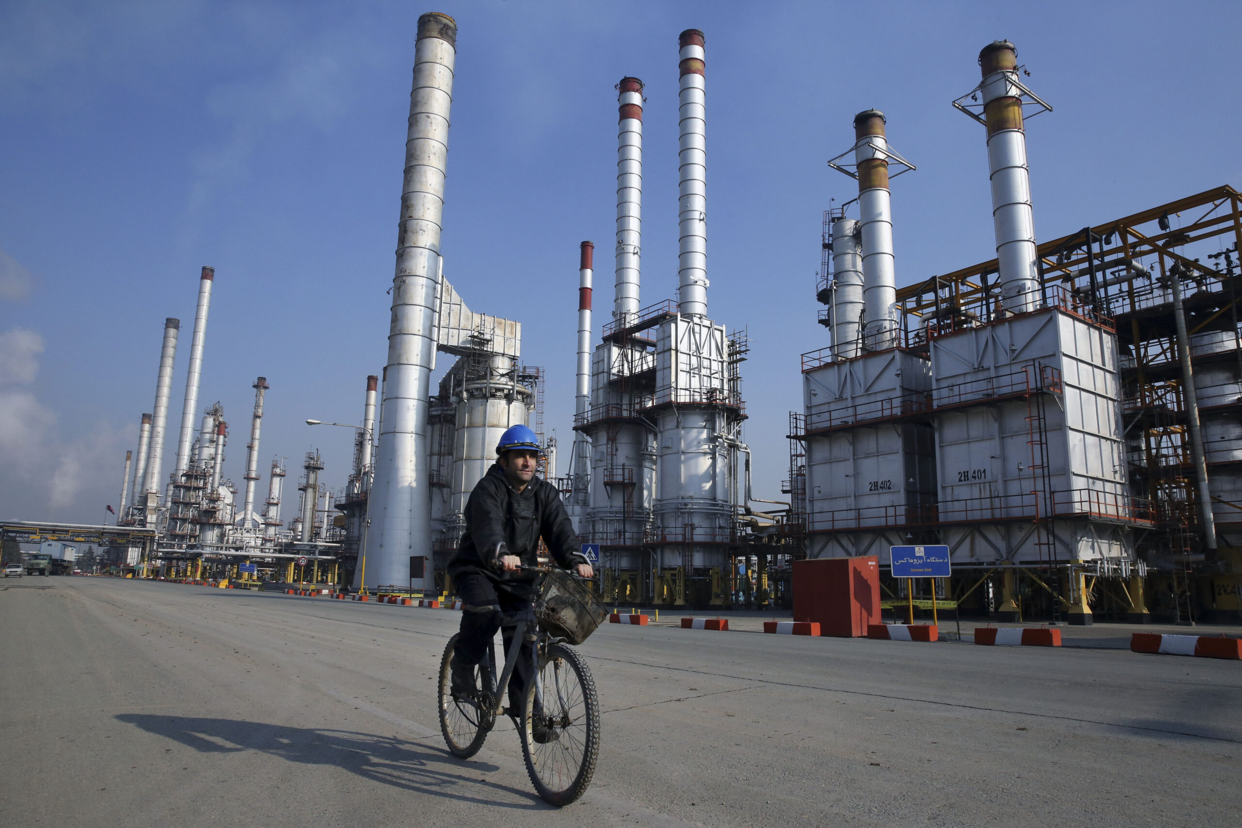 GOP pounces on Iran deal as reason to end ban on crude oil exports