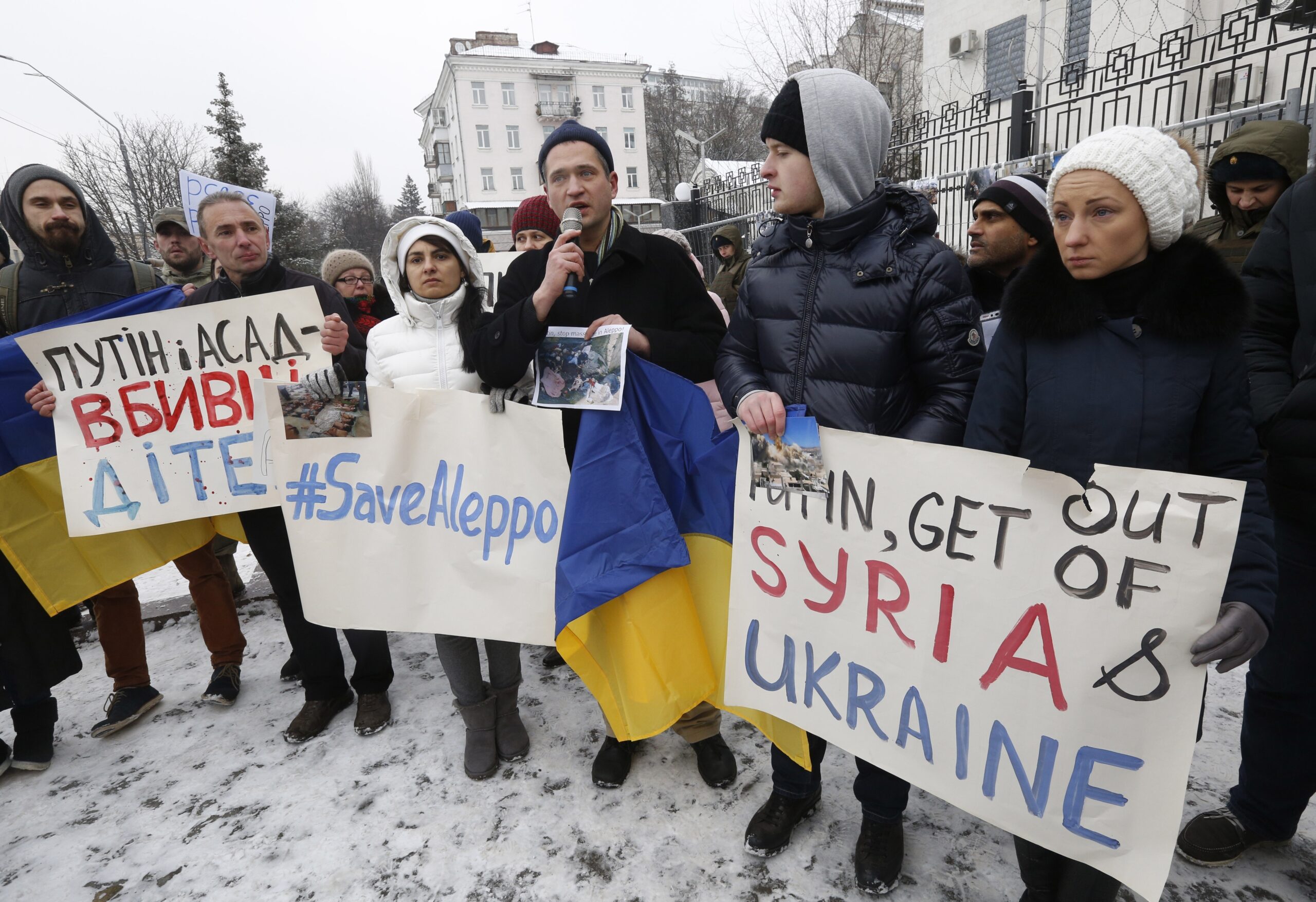 After Obama’s failure, two ways forward in Syria