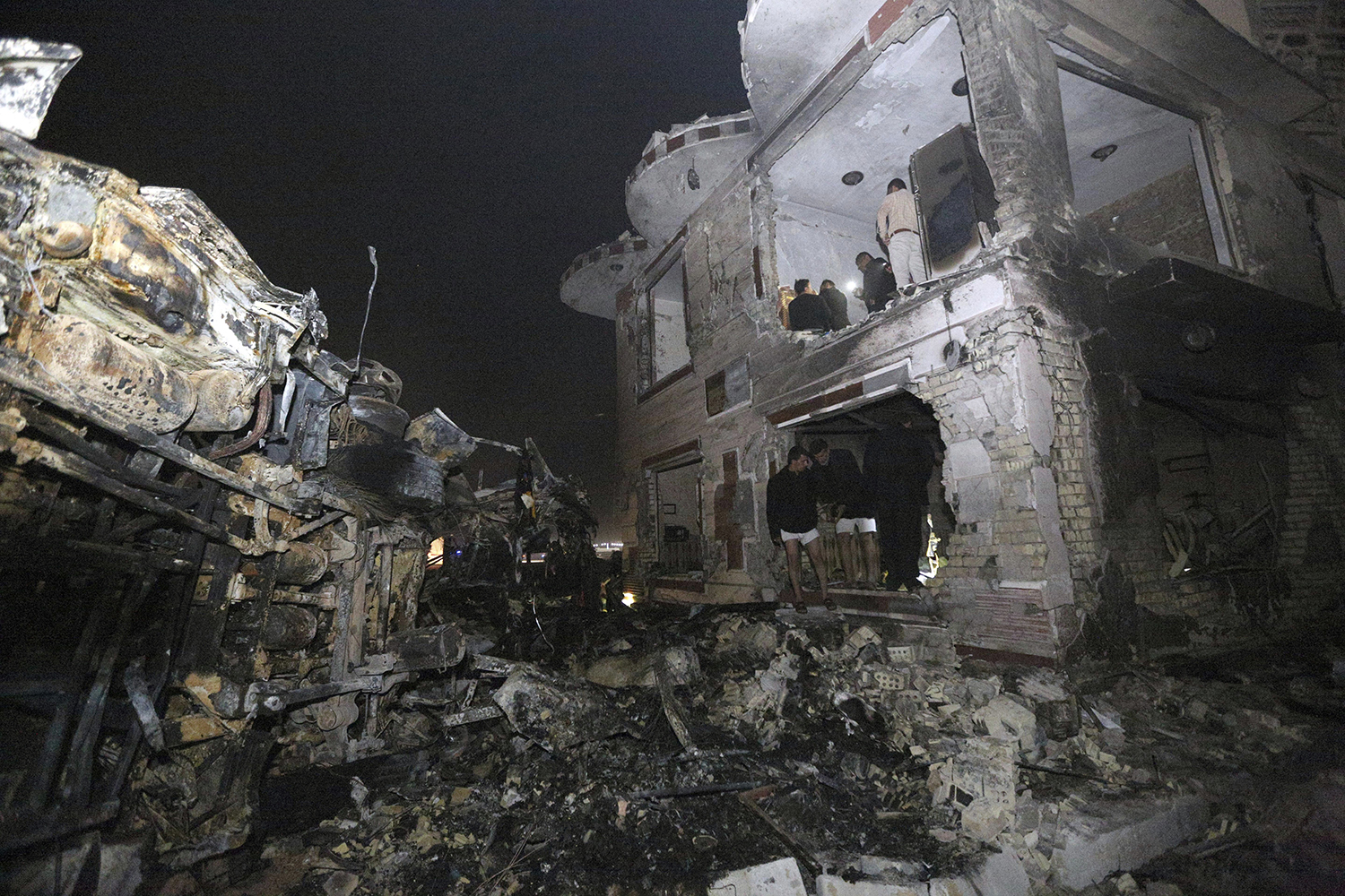 Death toll in Iraq bombing claimed by Islamic State rises to 73