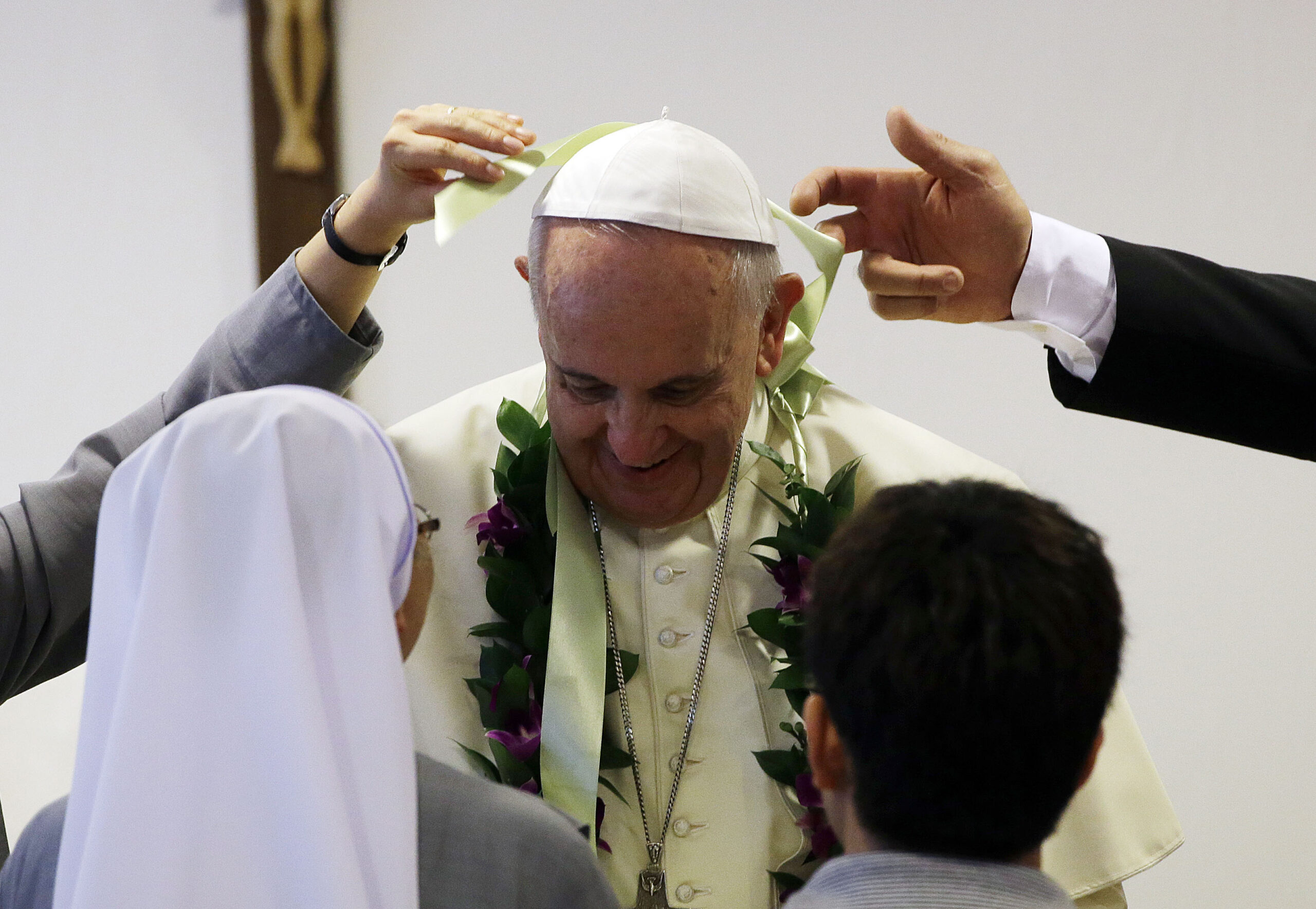 Pope makes strong, silent anti-abortion statement