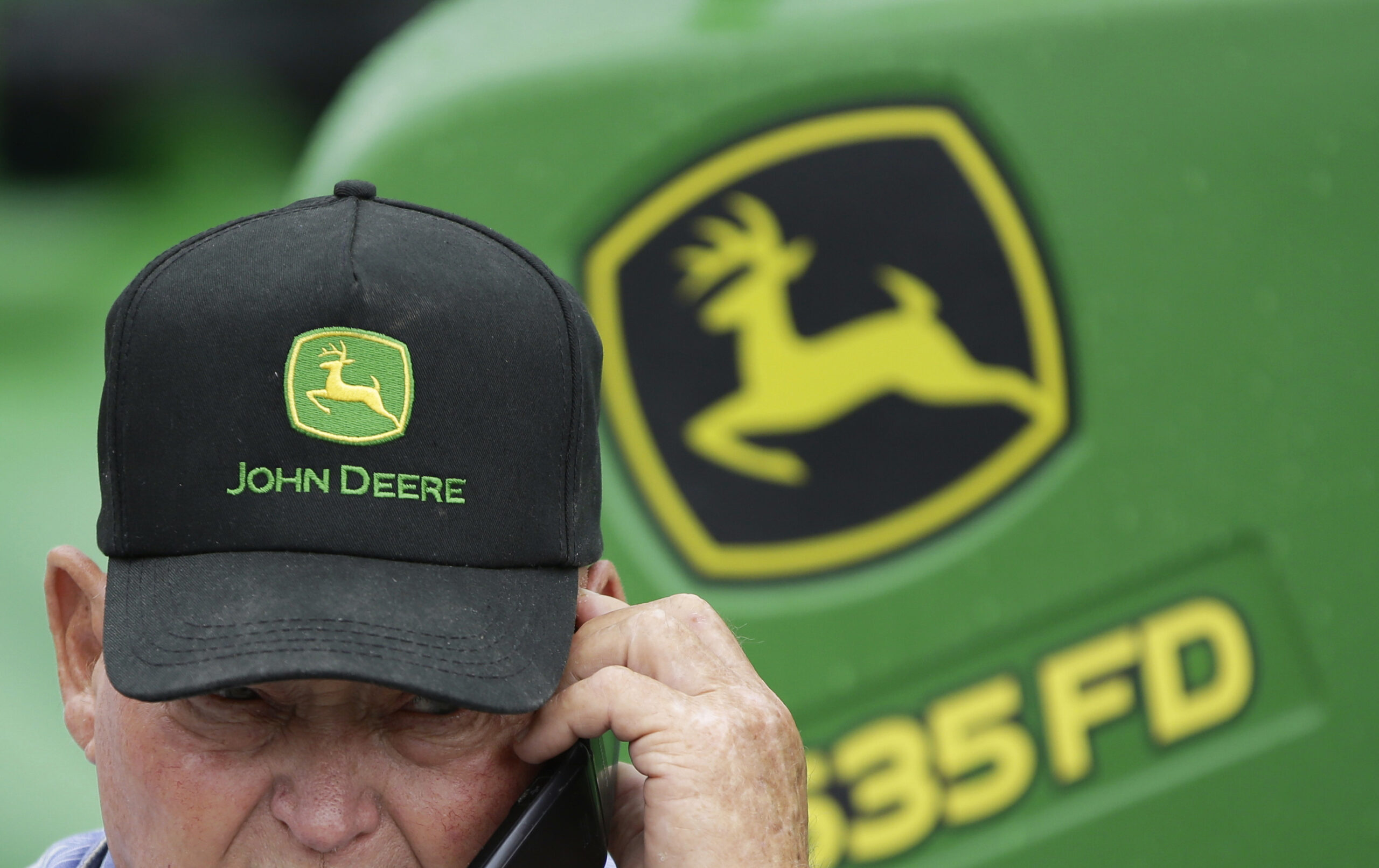 Deere finds steady demand from US farmers despite tariff woes