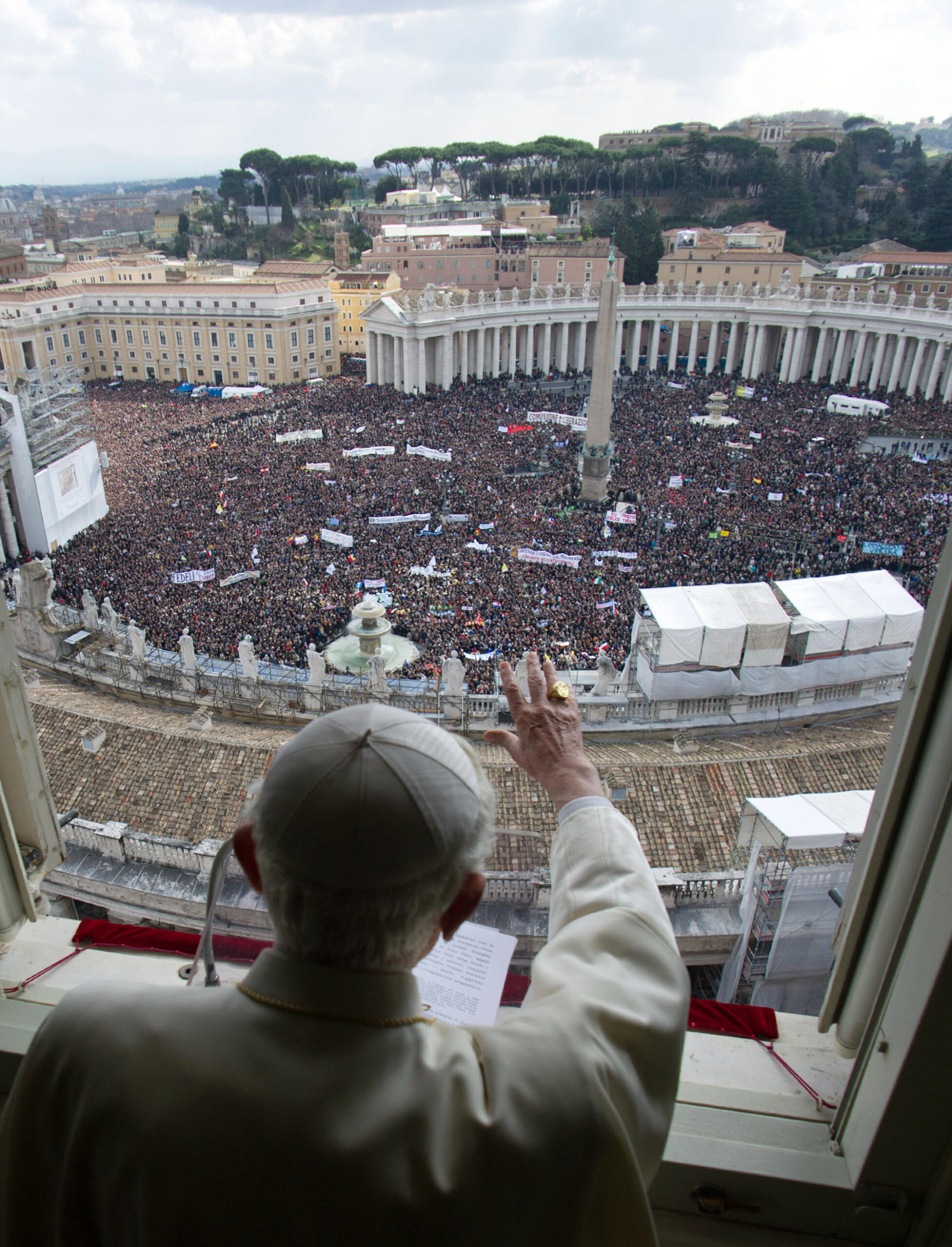Rome braces for conclave crowd control challenge