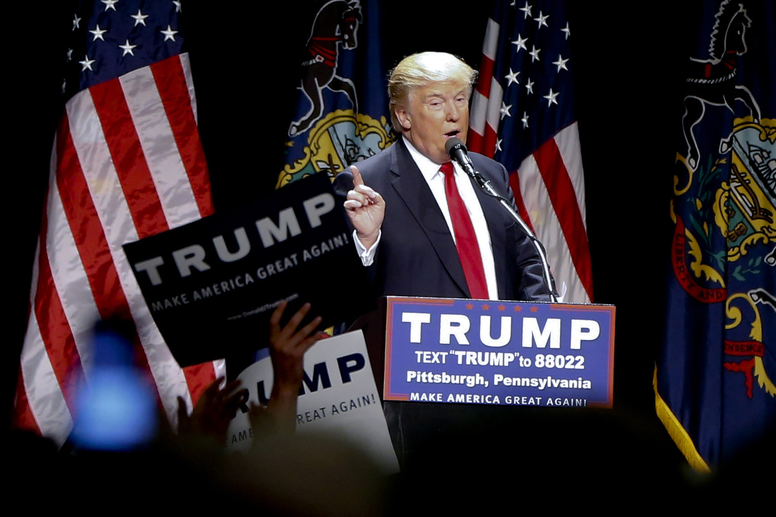 Poll: Trump holds double-digit lead in Pennsylvania
