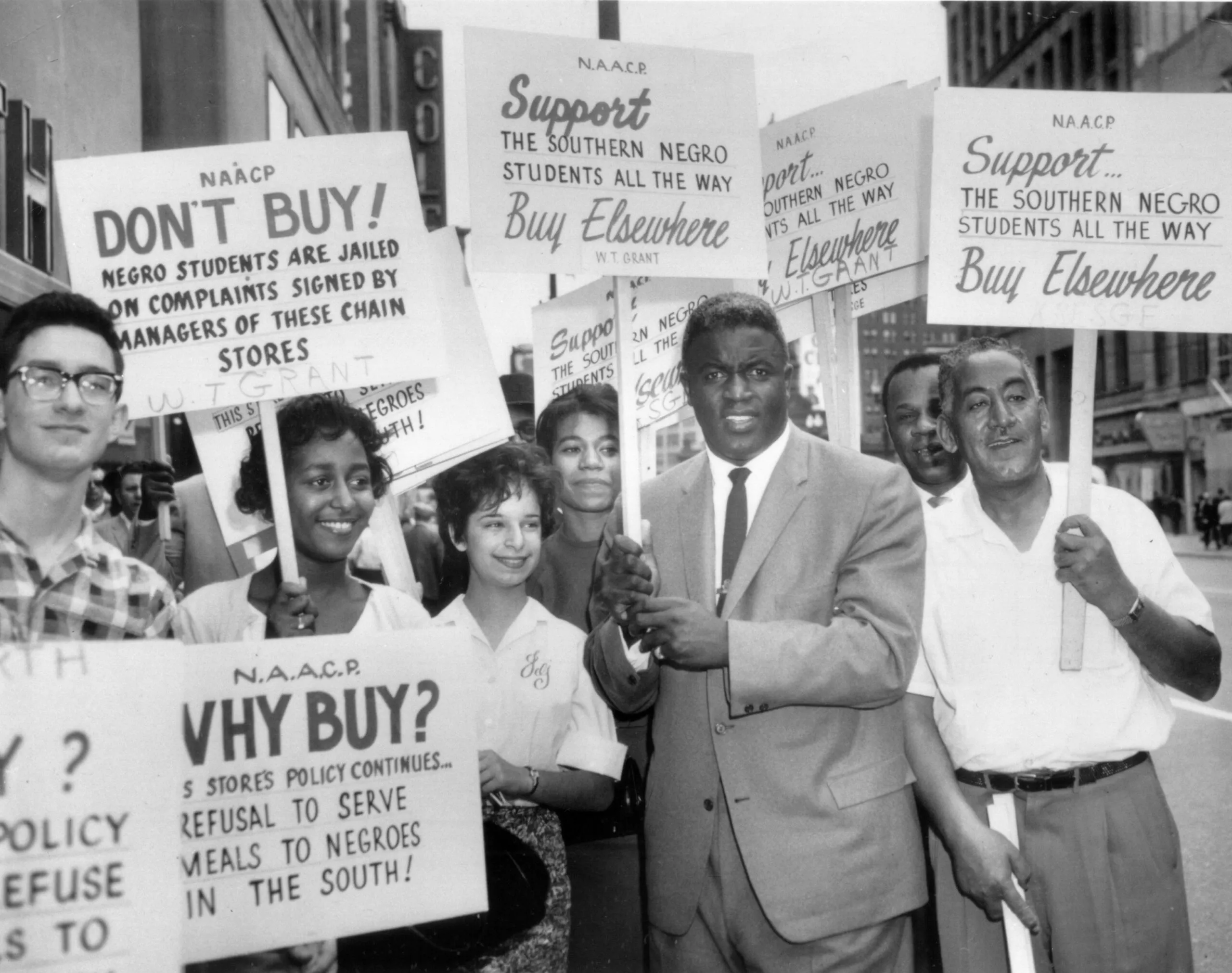 Red Sox racism dates back to Jackie Robinson’s 1945 tryout