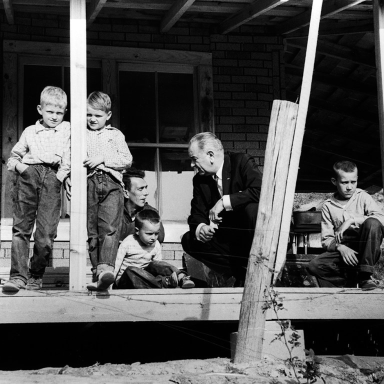 Hillbilly Elegy’s Unsparing Look at Those Left Behind