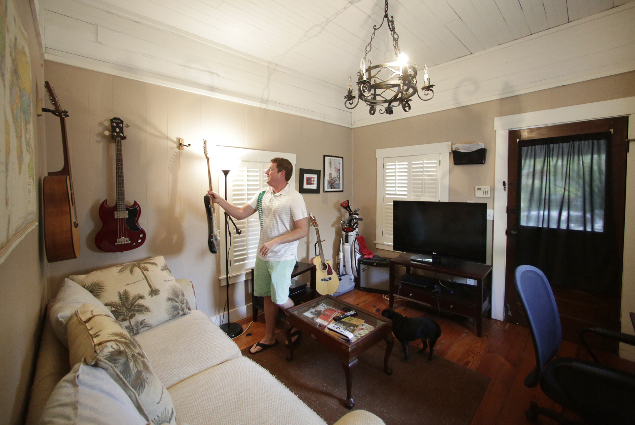 Tiny Tampa house for sale has vivid history