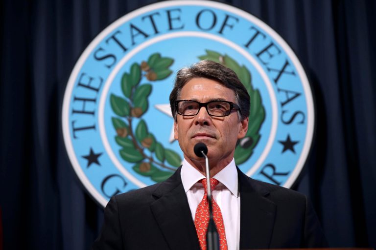 Rick Perry may get a warm welcome when he turns himself in at the Travis County Courthouse this afternoon. (iStock Photo)