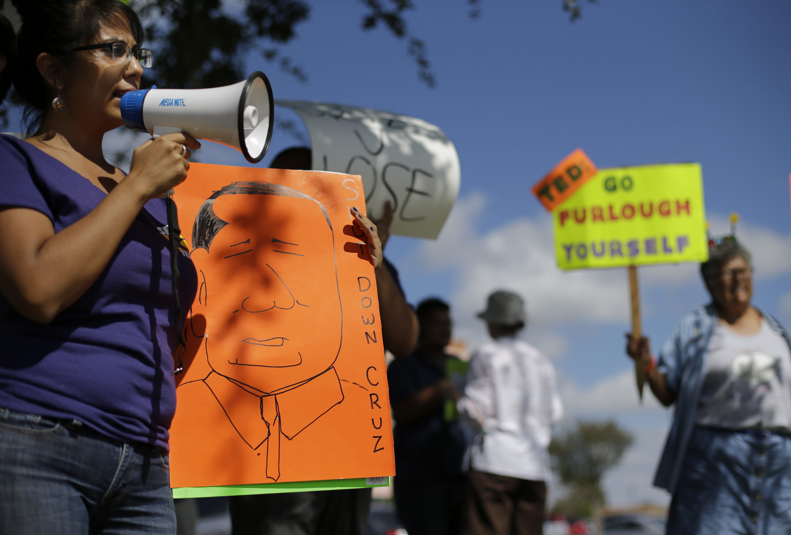 Shutdown or no shutdown, government agencies keep spending