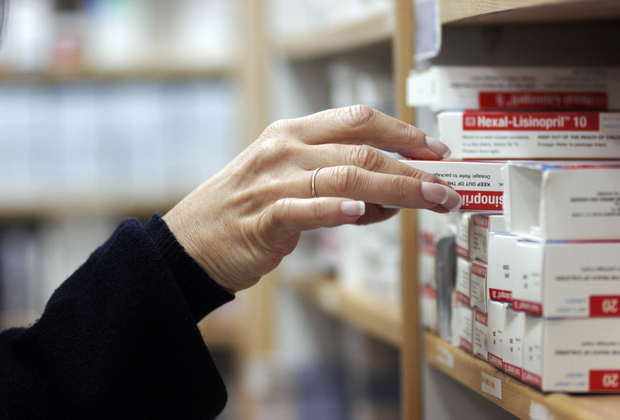 Obamacare, drugs push health spending up