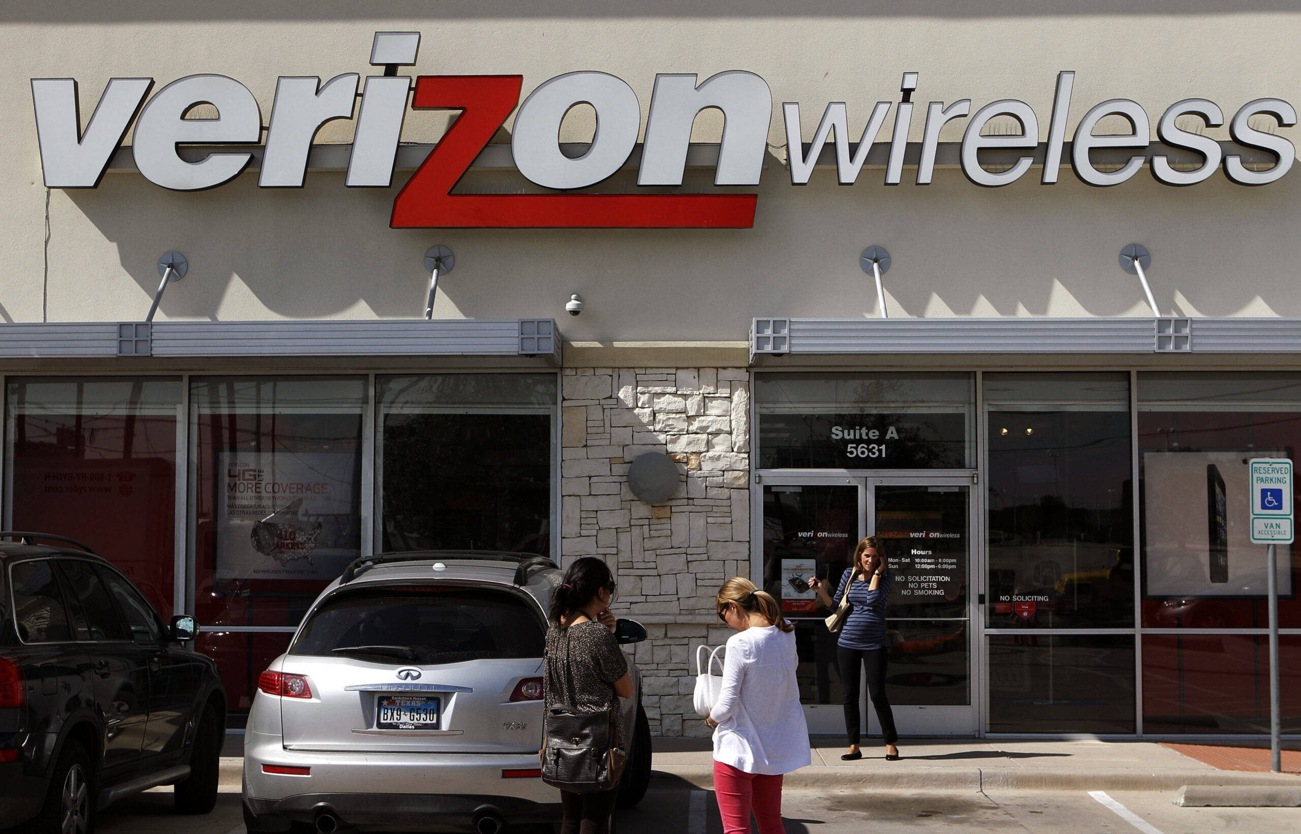 Court rejects Verizon challenge to roaming rule