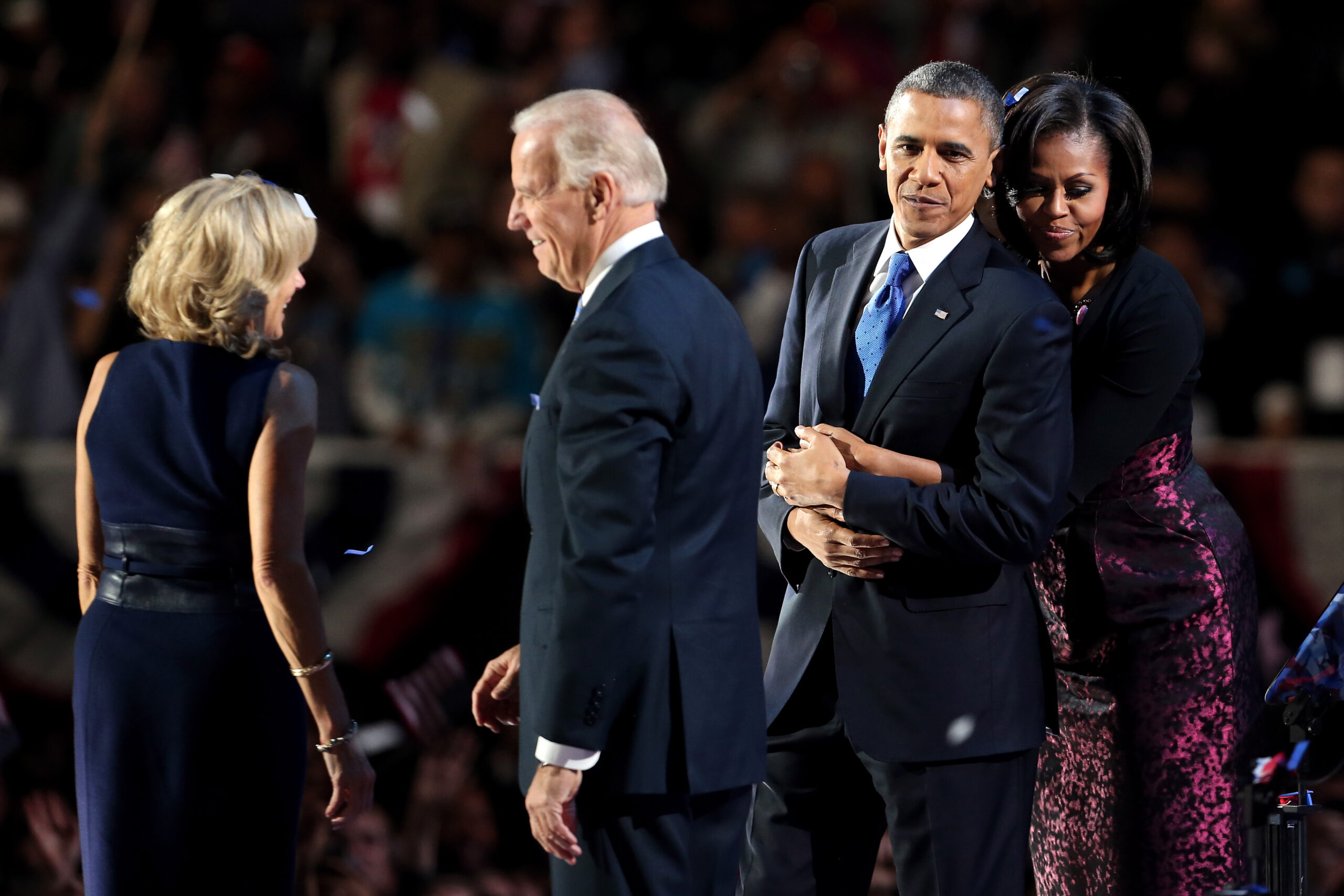 Obama drops in 41 states, but retains key 2008 supporters