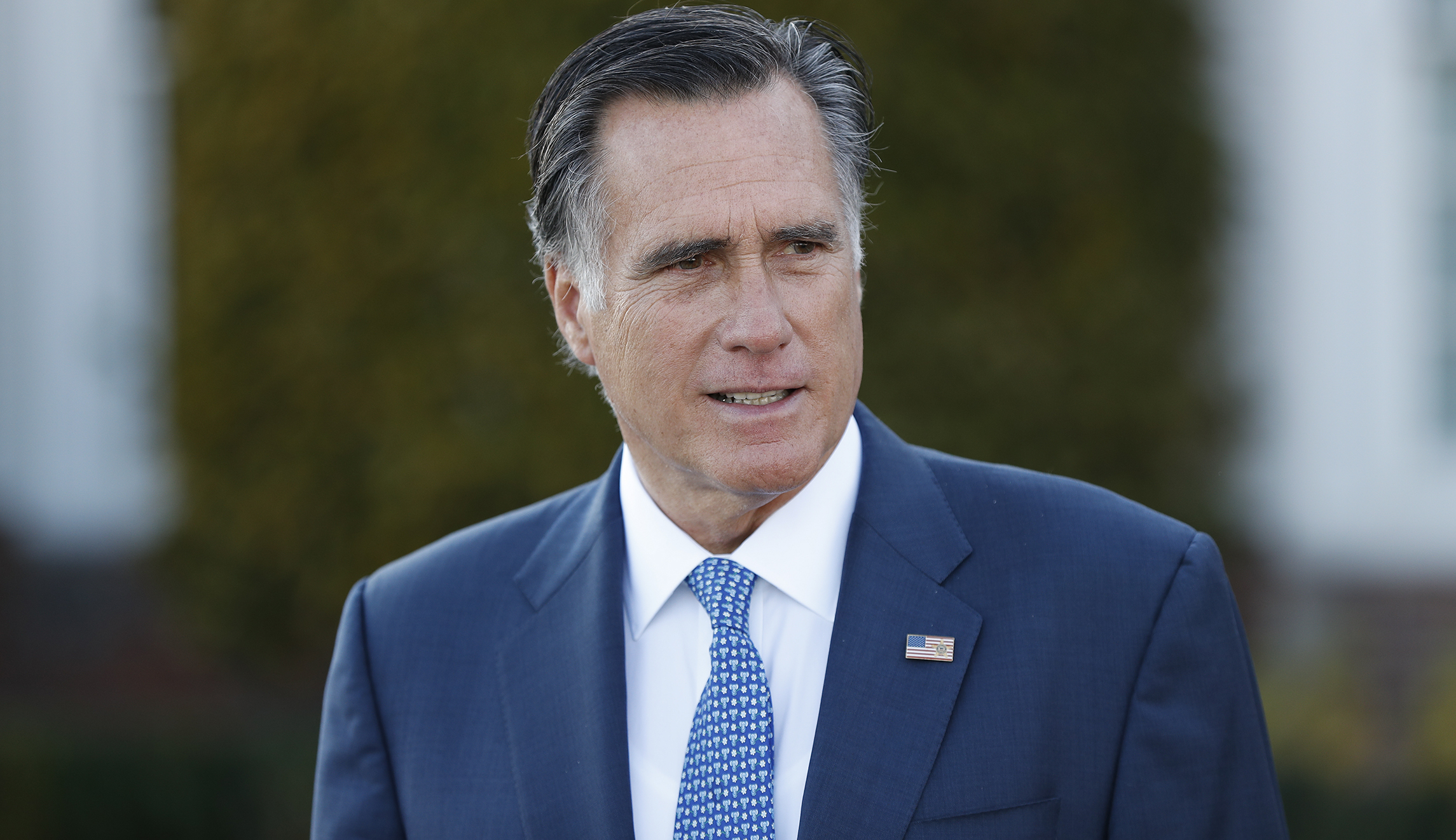 Mitt Romney leaves potential Senate run up in the air while thanking Orrin Hatch for his service