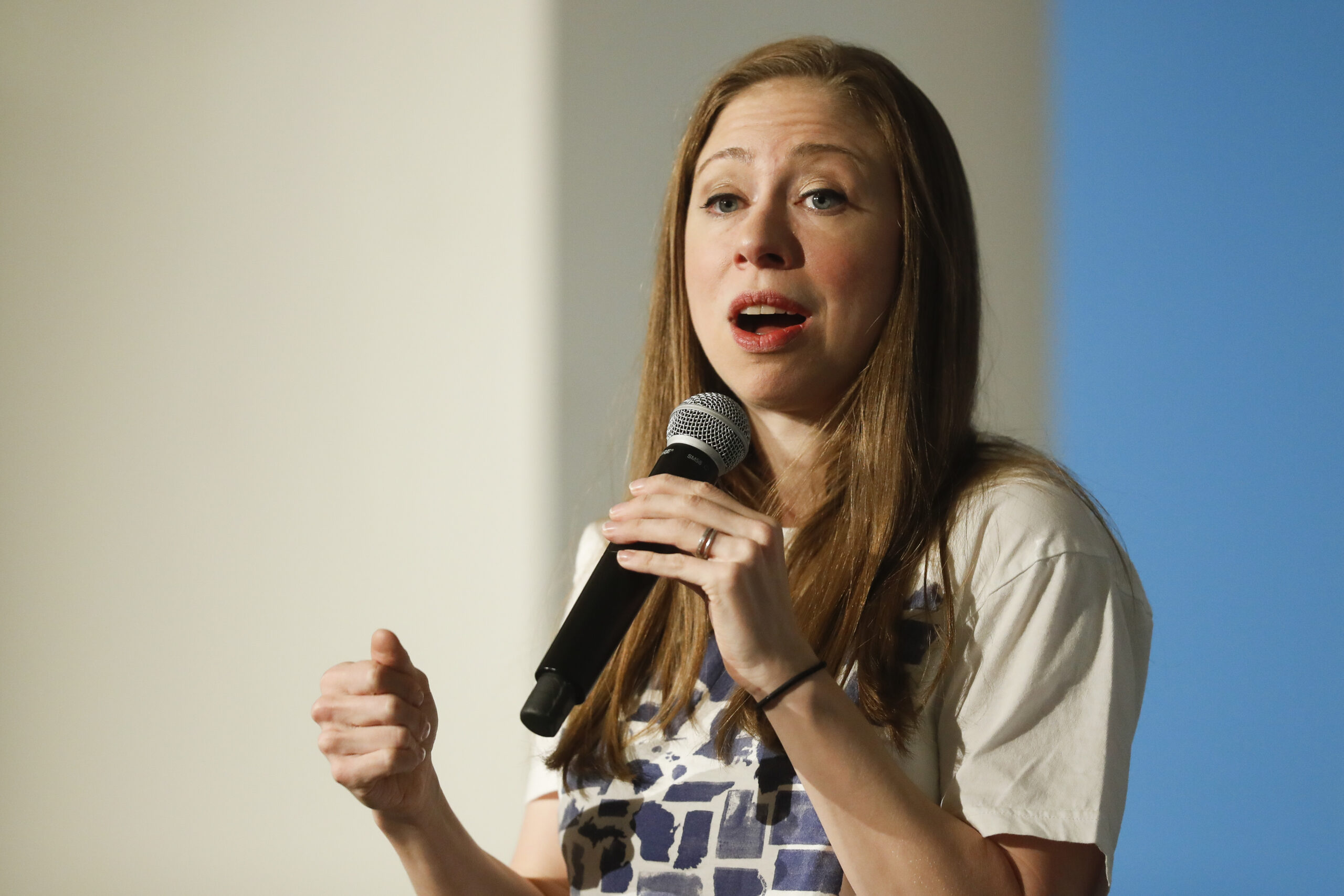 Chelsea Clinton takes swipe at Kellyanne Conway over ‘Bowling Green Massacre’