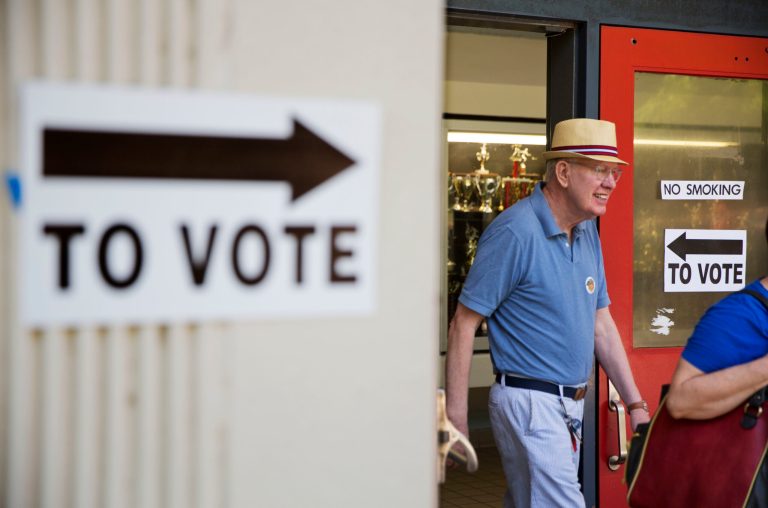 Democrats have fewer children than Republicans, but it changes nothing