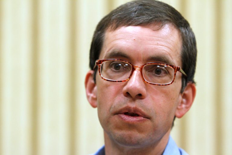 Jens Soering speaks during an interview at the Buckingham Correctional Center in Dillwyn, Va., Wednesday, March 9, 2011.  (AP Photo/Steve Helber)