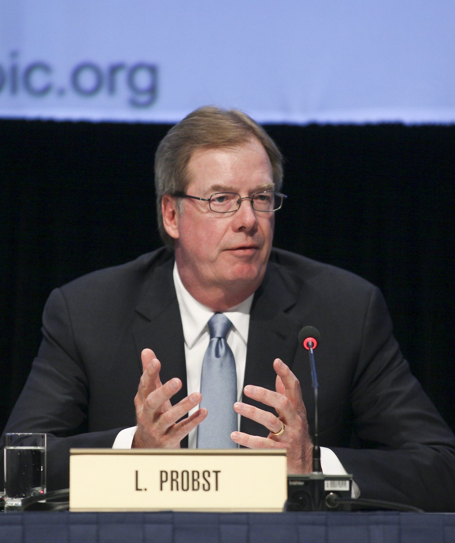 Larry Probst re-elected as USOC chair
