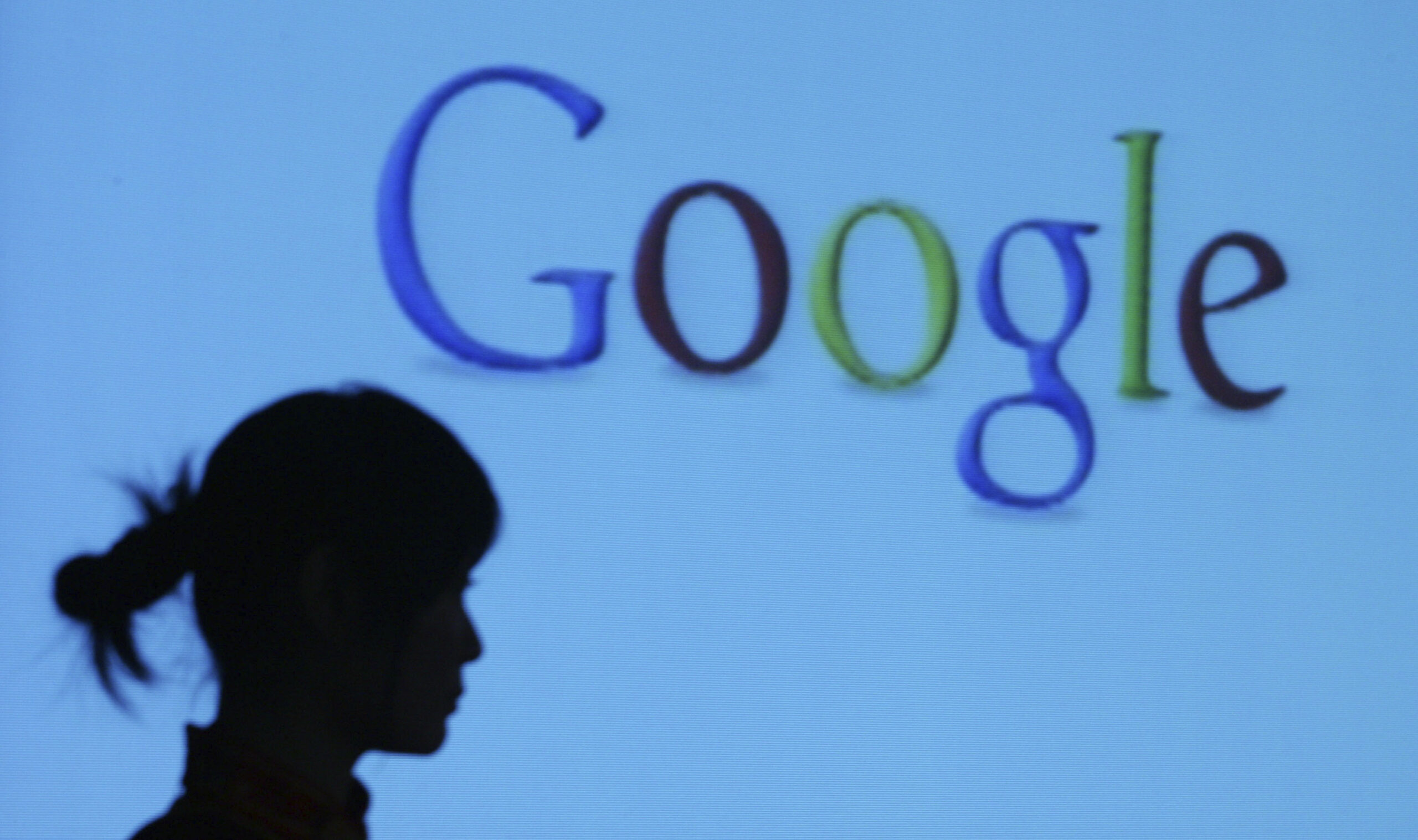 UK court rejects Google bid to stop privacy suit