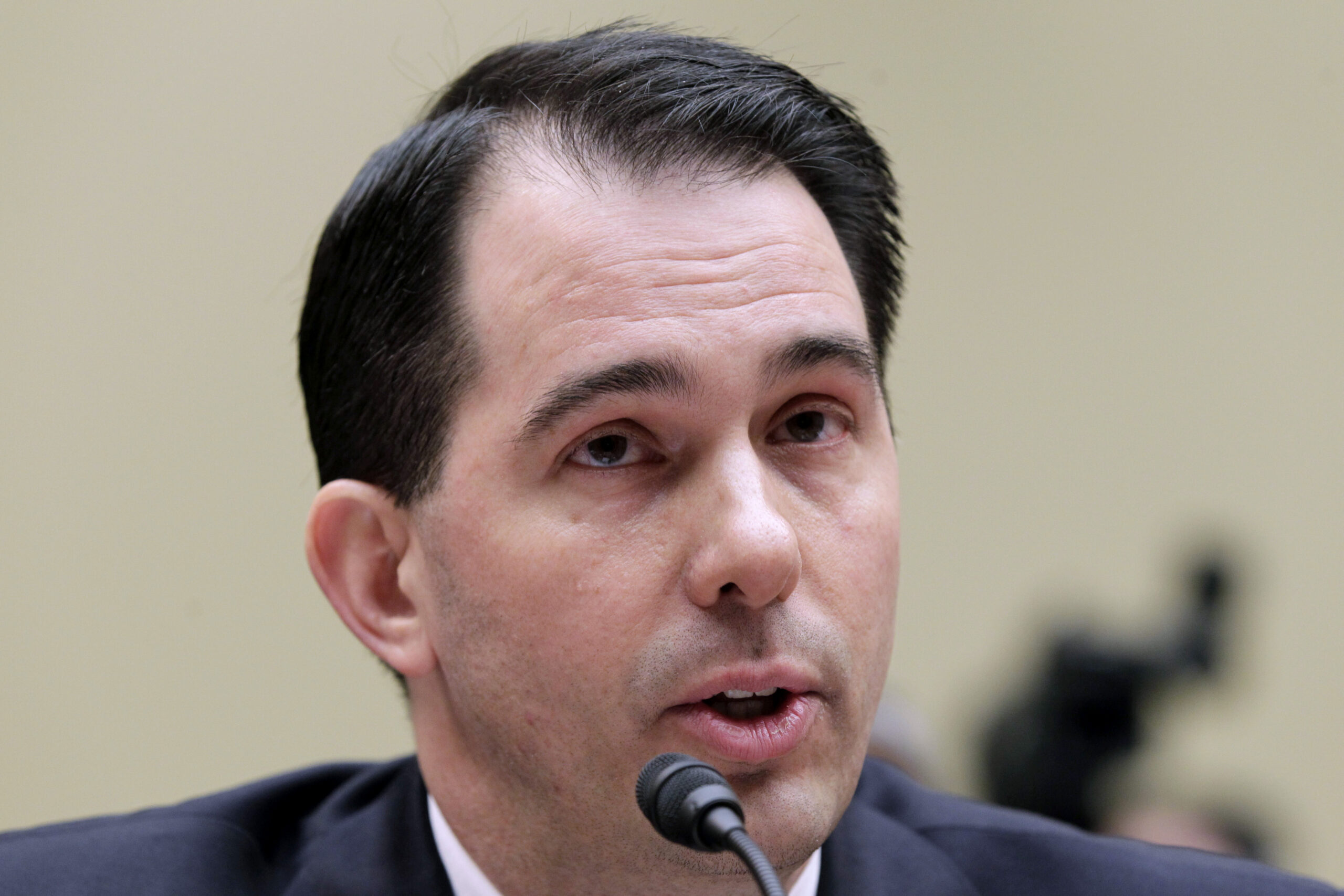 Walker asks Trump to allow Wisconsin to drug test food stamp recipients
