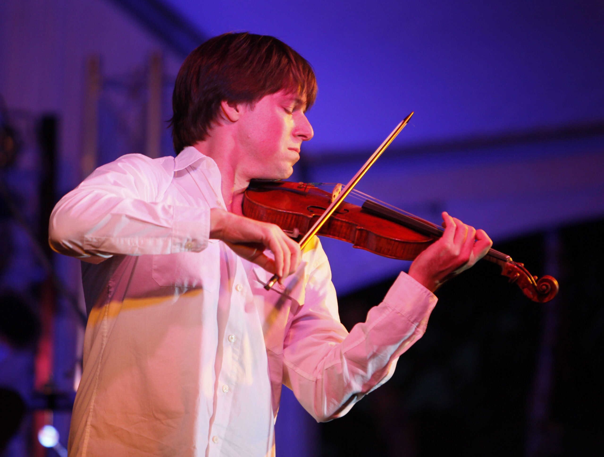 Famed violinist to play again at DC metro station