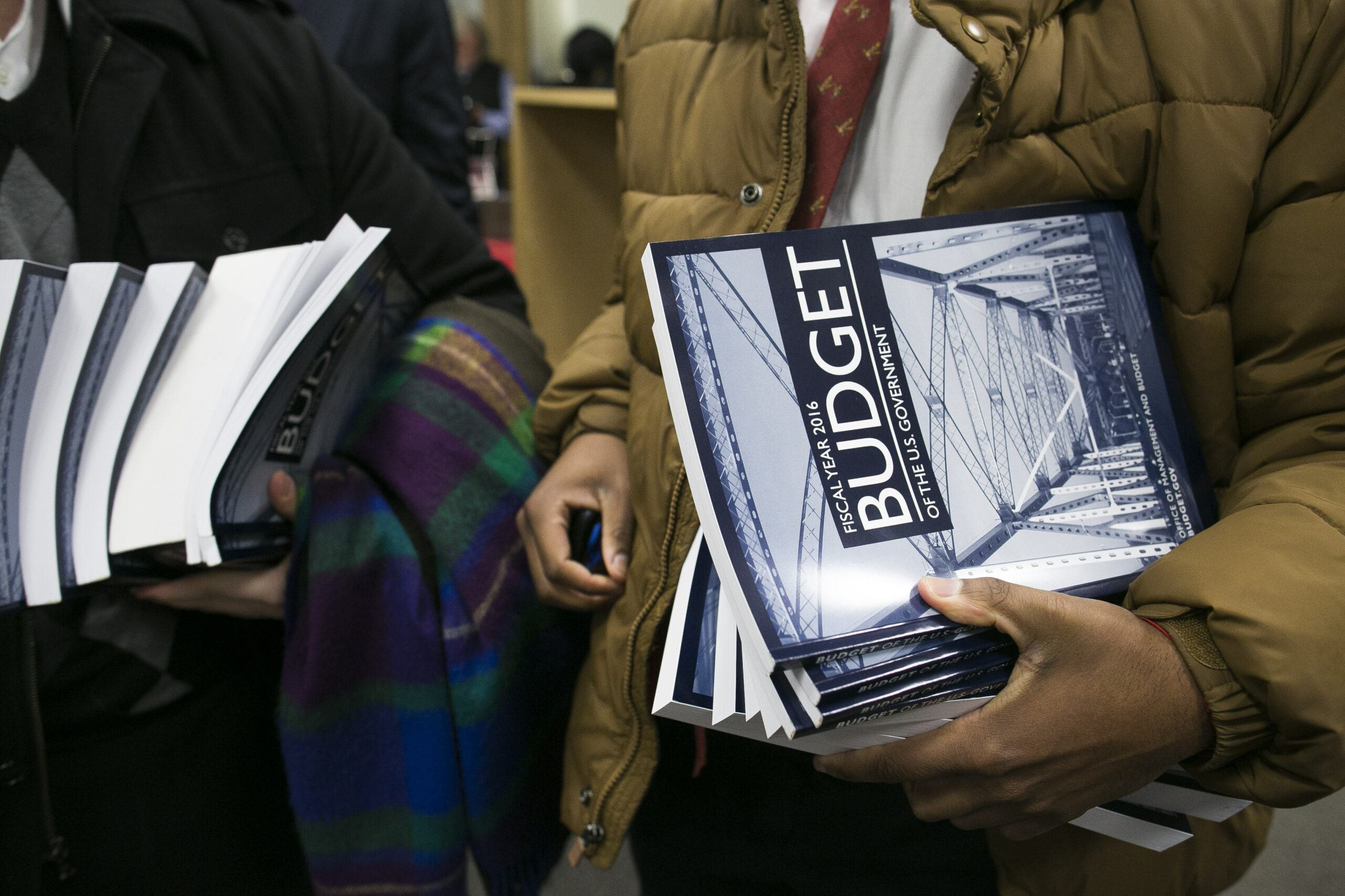 Deficit expected to grow to $544 billion for fiscal 2016, by $1.5 trillion over 10 years
