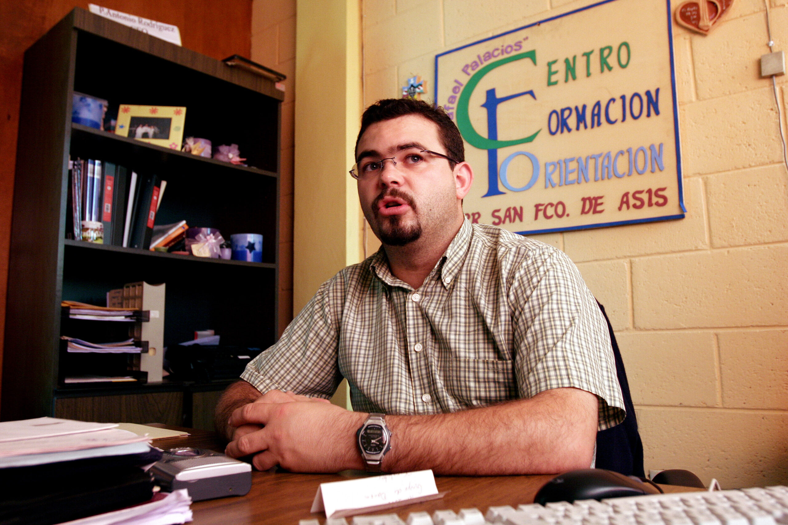 El Salvador add charges for priest in gang case