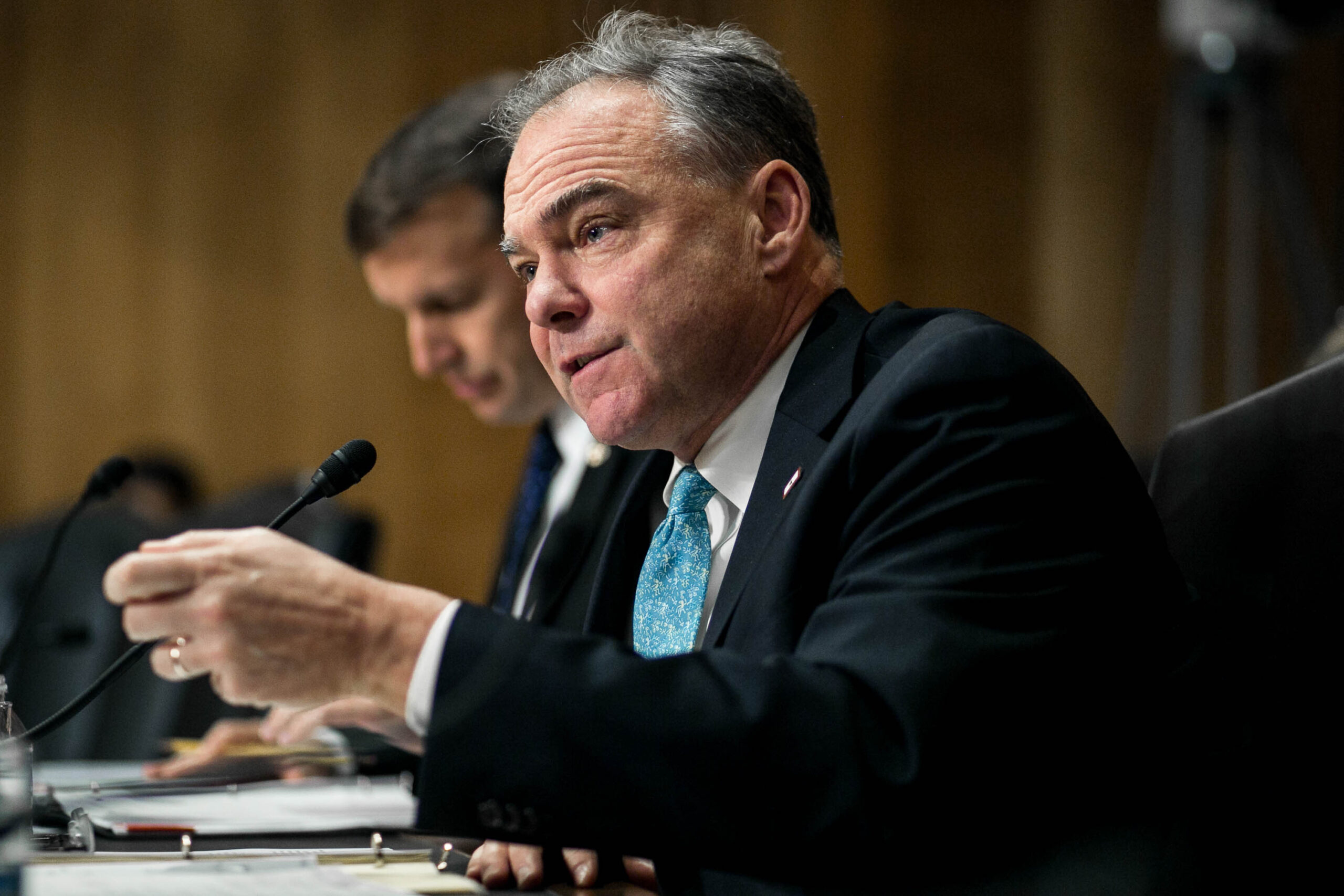 Mission impossible: Senators push for new war authorization