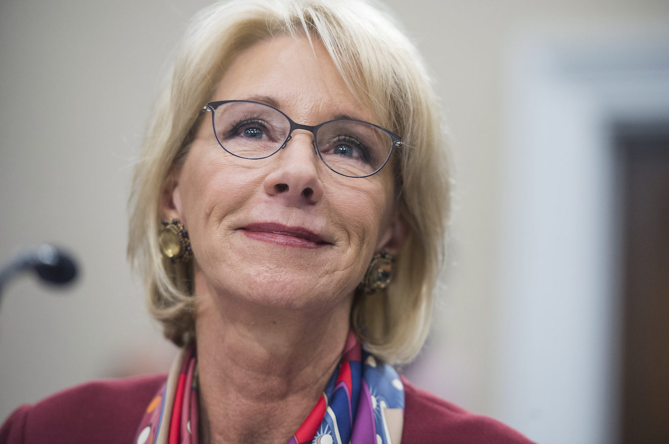 Department of Education Restricts Privileges in New Bargaining Agreement With Union