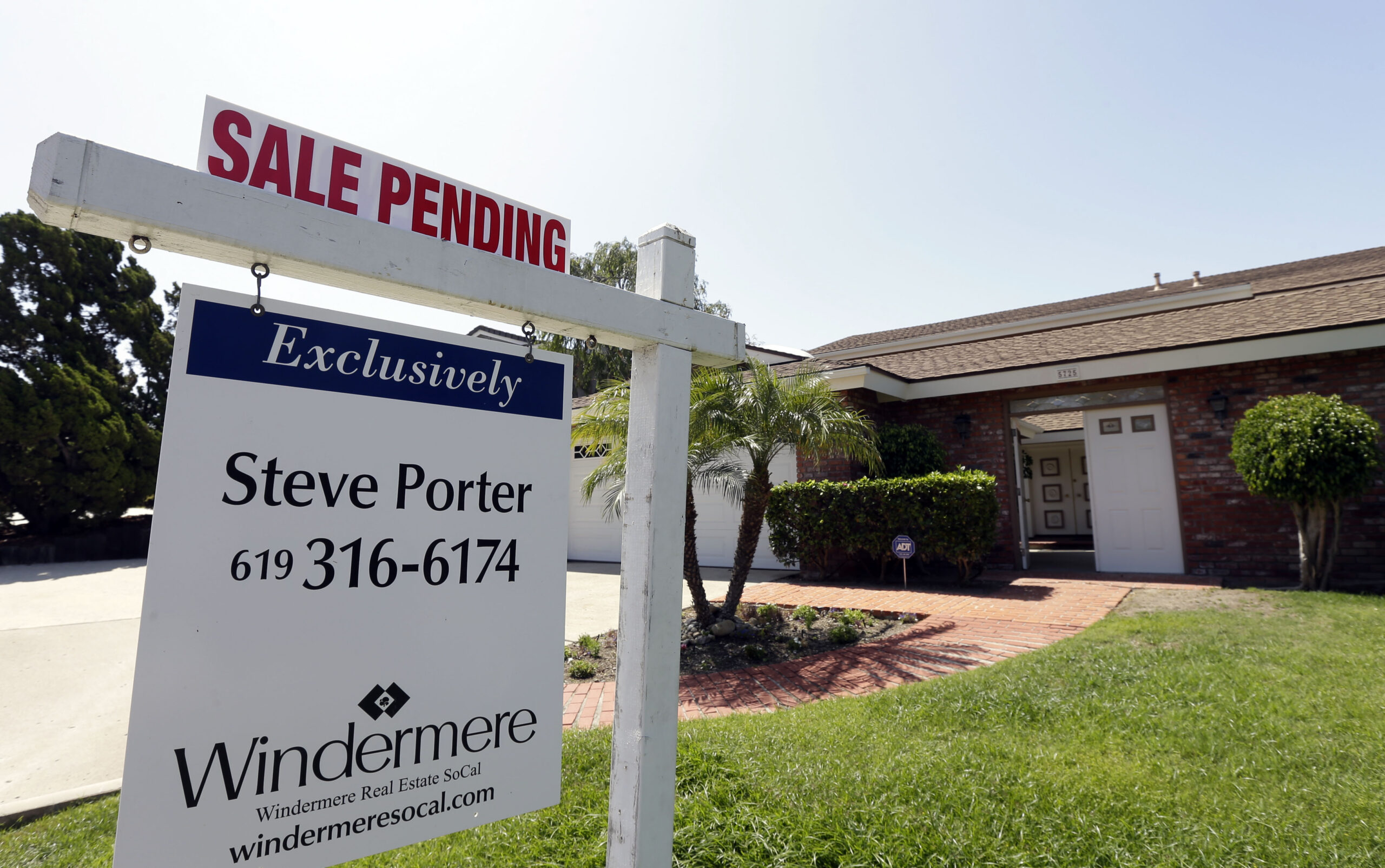 Mortgage demand hits lowest level in nearly three decades