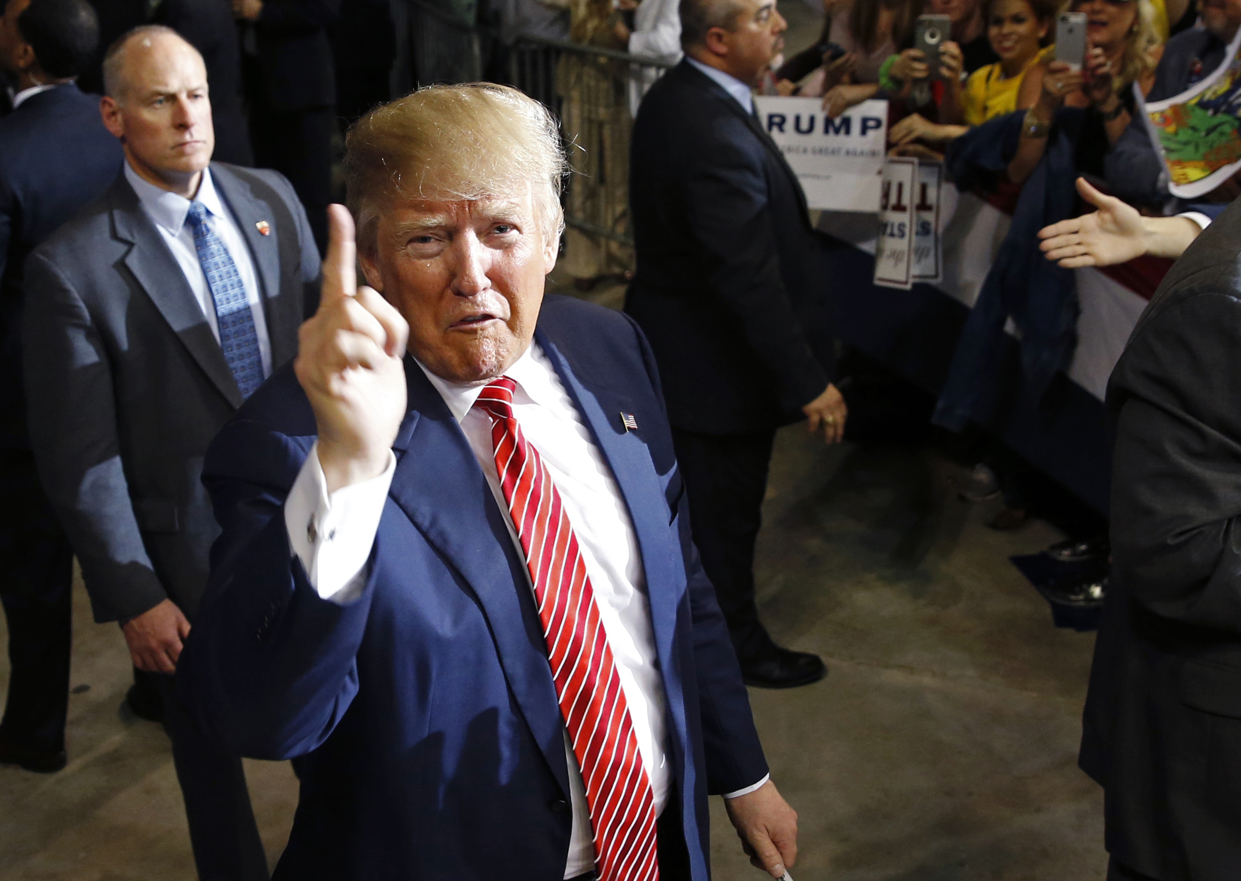 Trump: RNC violating pledge