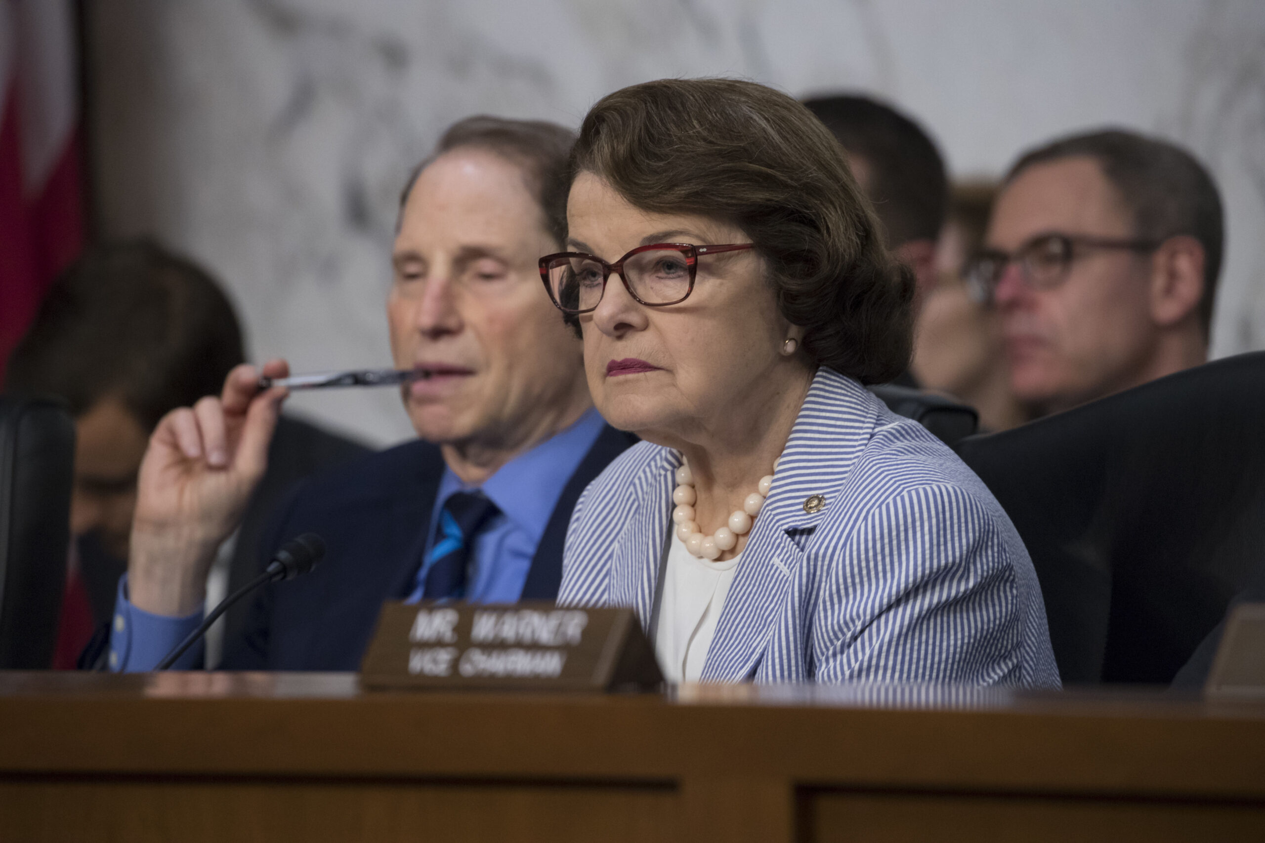 Sen. Dianne Feinstein floats subpoenaing top intelligence officials