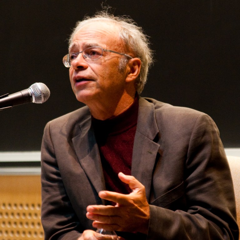 Princeton University professor Peter Singer. (By Joel Travis Sage, via Wikimedia Commons)