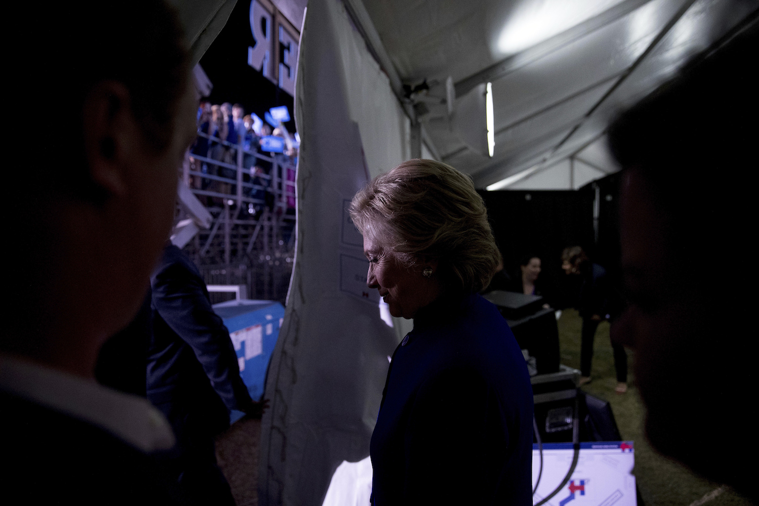 Report: Sources say 99% chance Clinton server was hacked