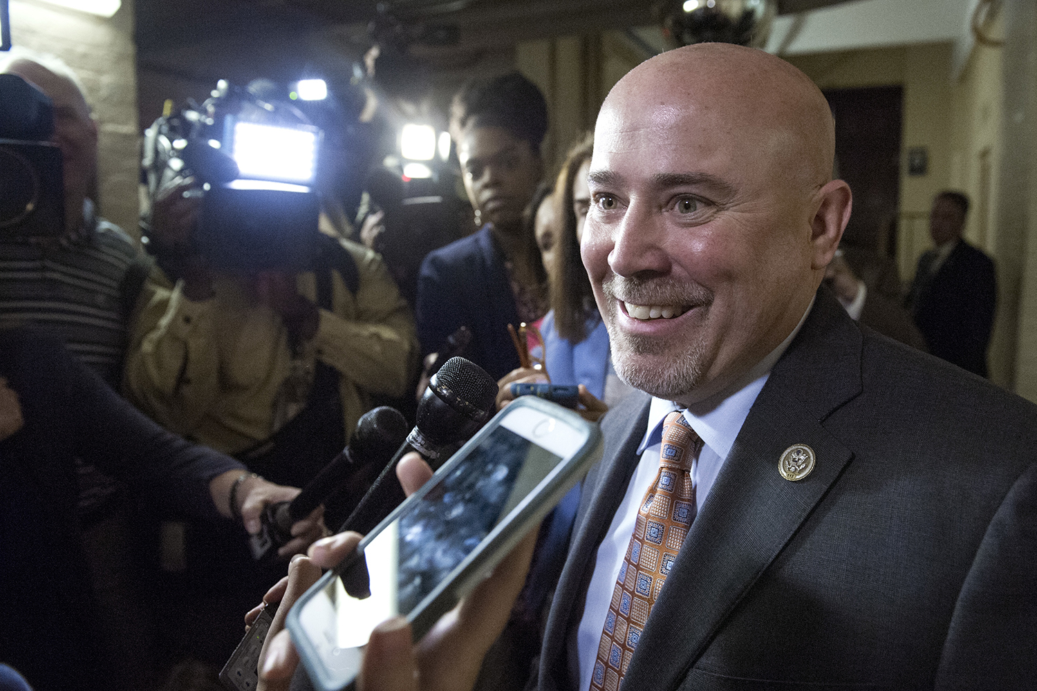 More money considered to entice Republican Obamacare repeal votes