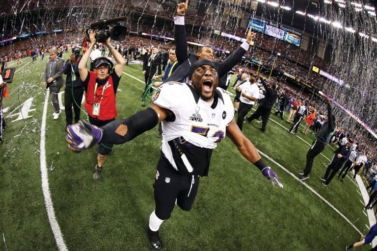 Chris Graythen/Getty Images
Baltimore Ravens linebacker Ray Lewis won his second Super Bowl title â 12 years after his first â in his final game.
