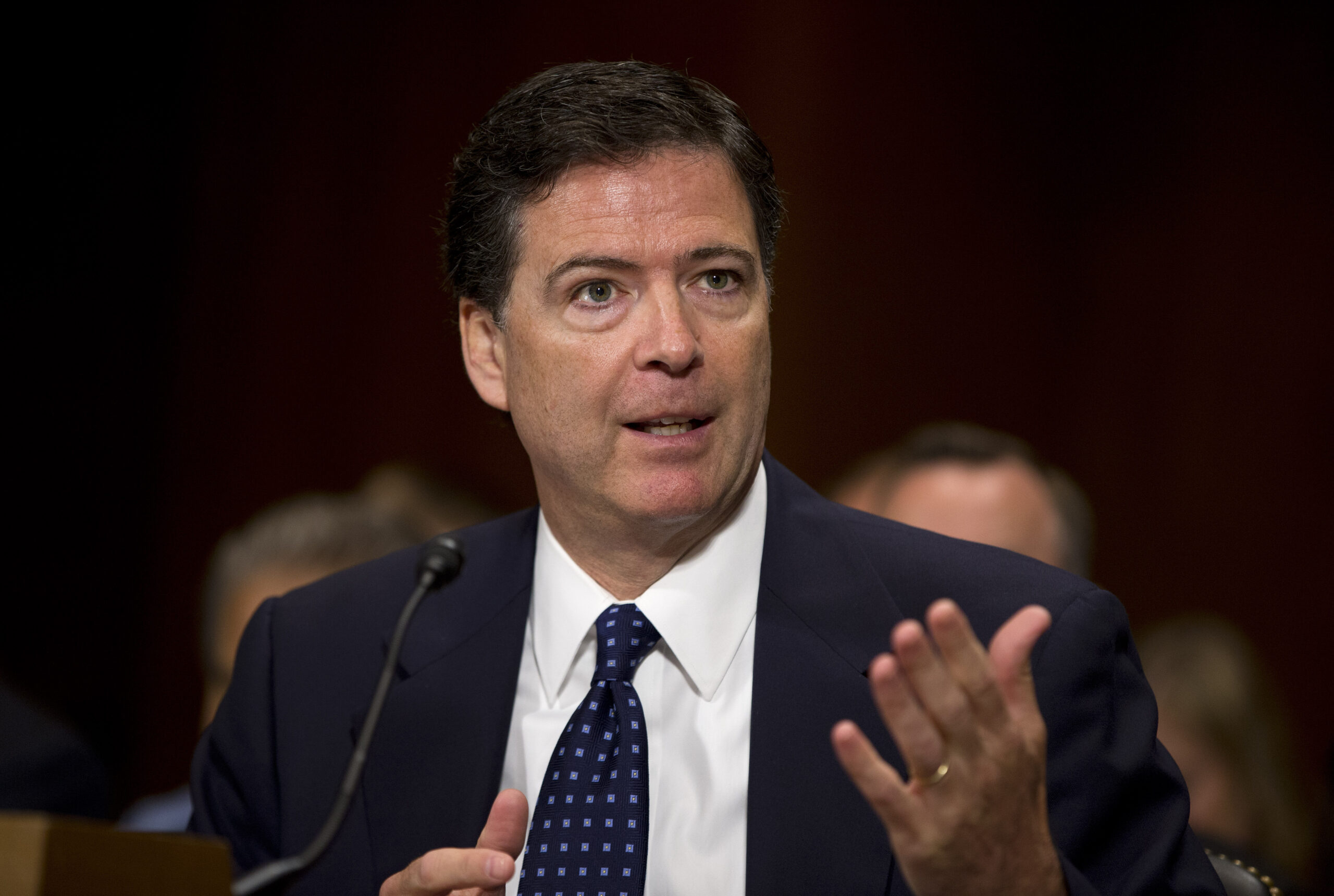 Senate committee OKs James Comey to head FBI