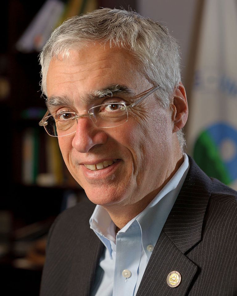 Bob Perciasepe, acting administrator of the Environmental Protection Agency, has requested an investigation into whether the agency has used fees to hinder records requests by some groups. (Courtesy photo)