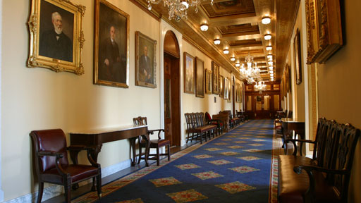 That the dress code applies to both sexes was implemented by Nancy Pelosi. (U.S. House of Representatives)