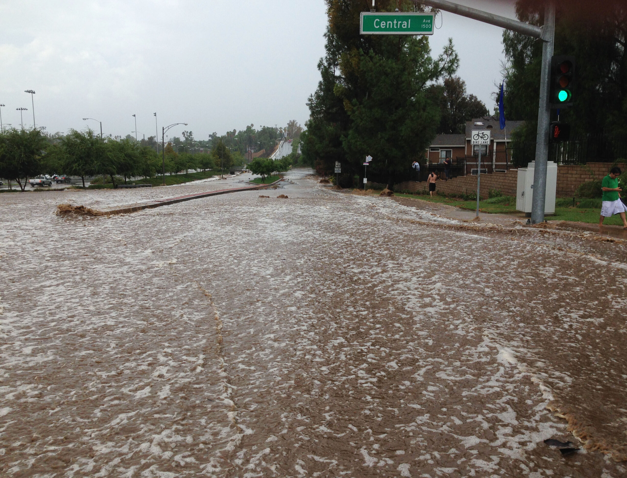 Storms dump rain on inland Southern California