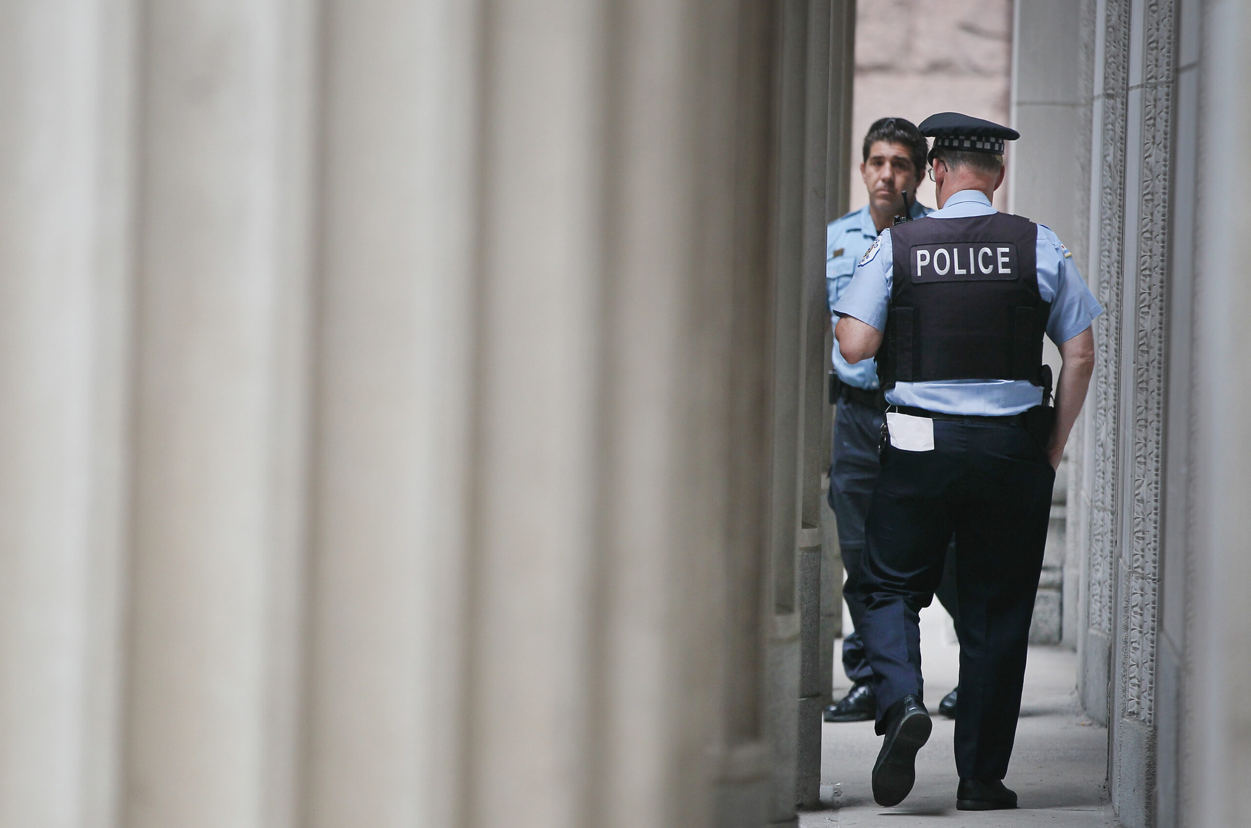 Breitbart News reports year-old data on Chicago violence, quietly fixes story