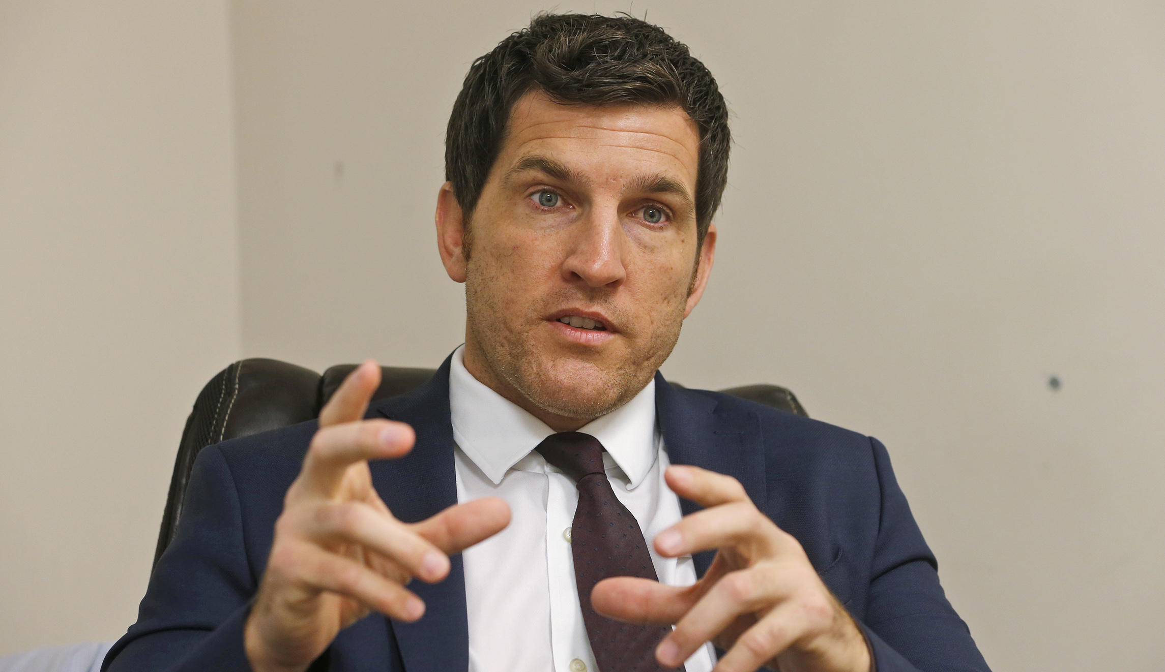 GOP Rep. Scott Taylor tells CNN they’re ‘getting played’ by Trump