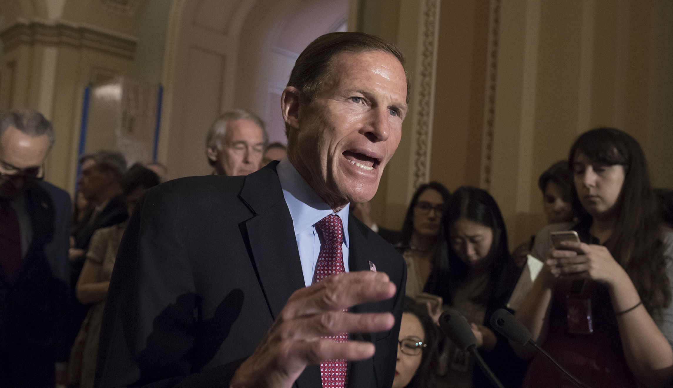 Judiciary Committee Democrats call for public hearings on Russia probe