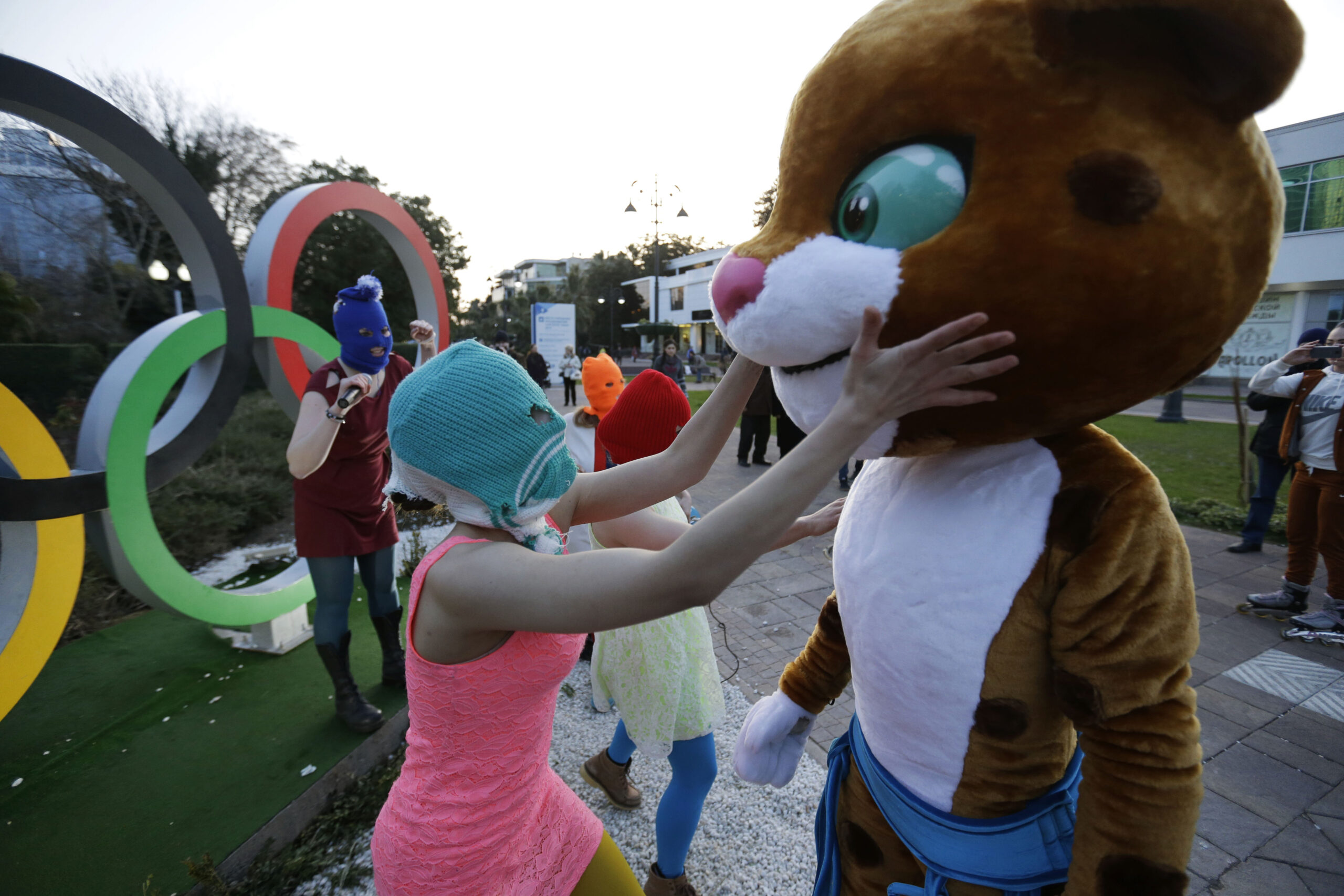 IOC: Attack on Pussy Riot was ‘unsettling’