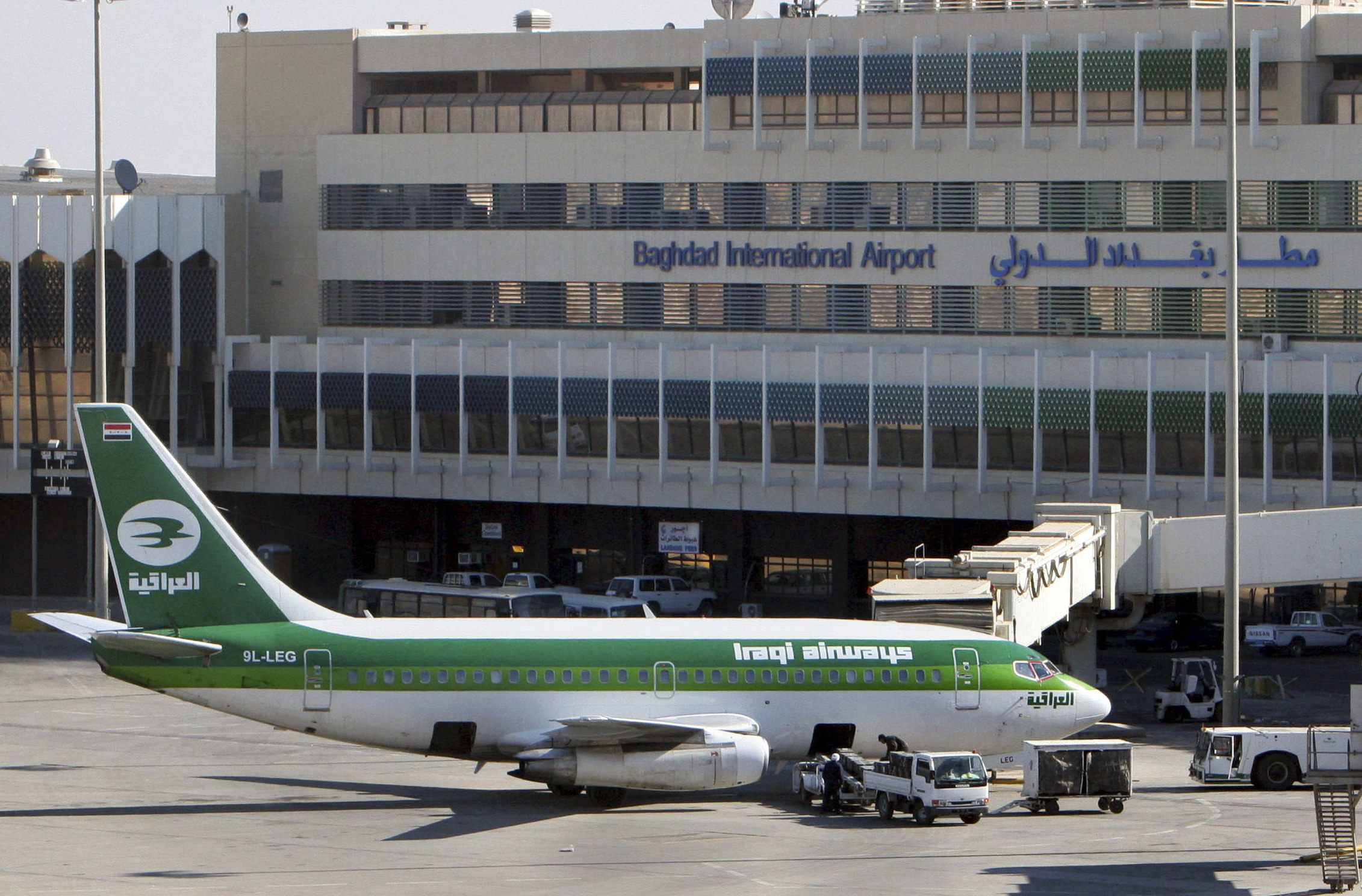 Dubai, European airlines divert flights over Iraq