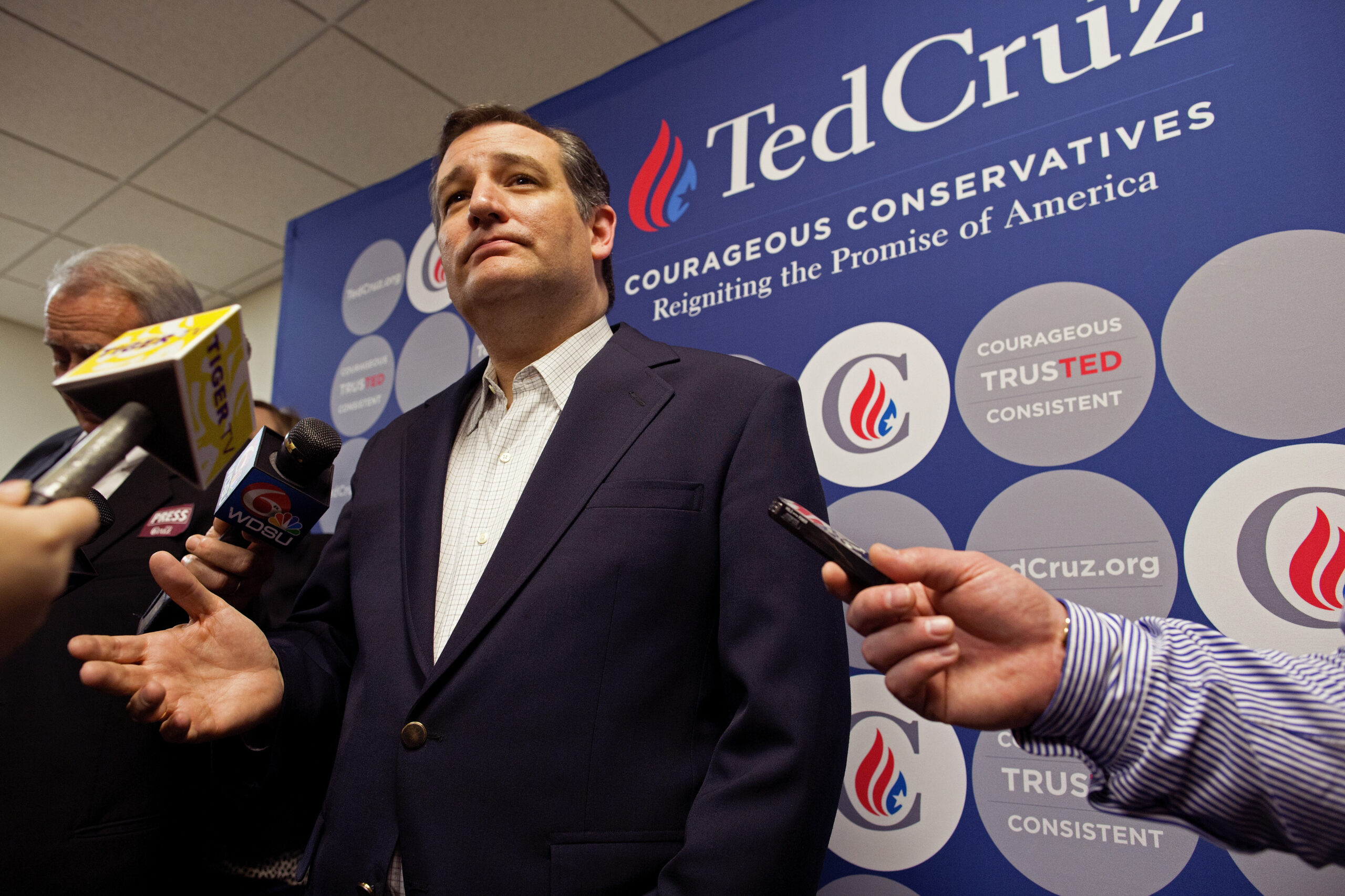Cruz upsets Trump in Maine