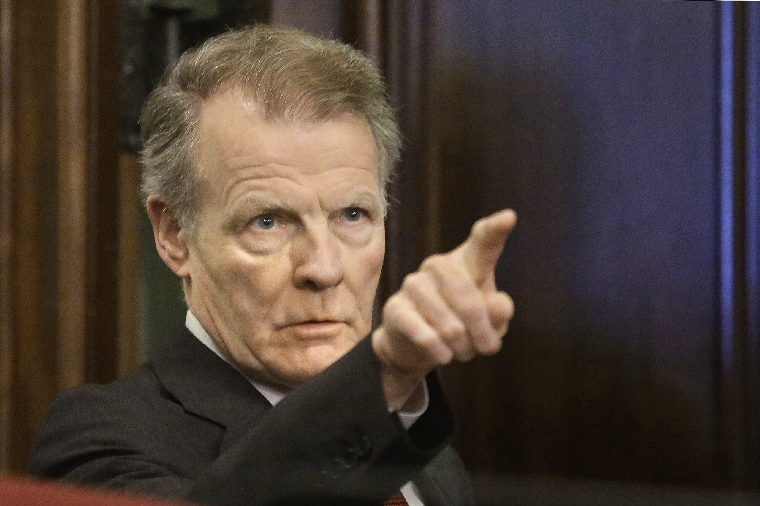 Michael Madigan seeks to delay corruption trial
