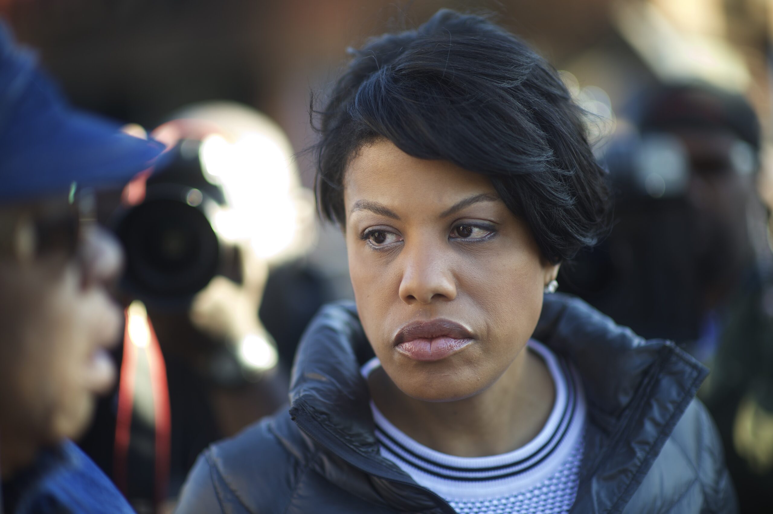 Baltimore mayor lifts curfew