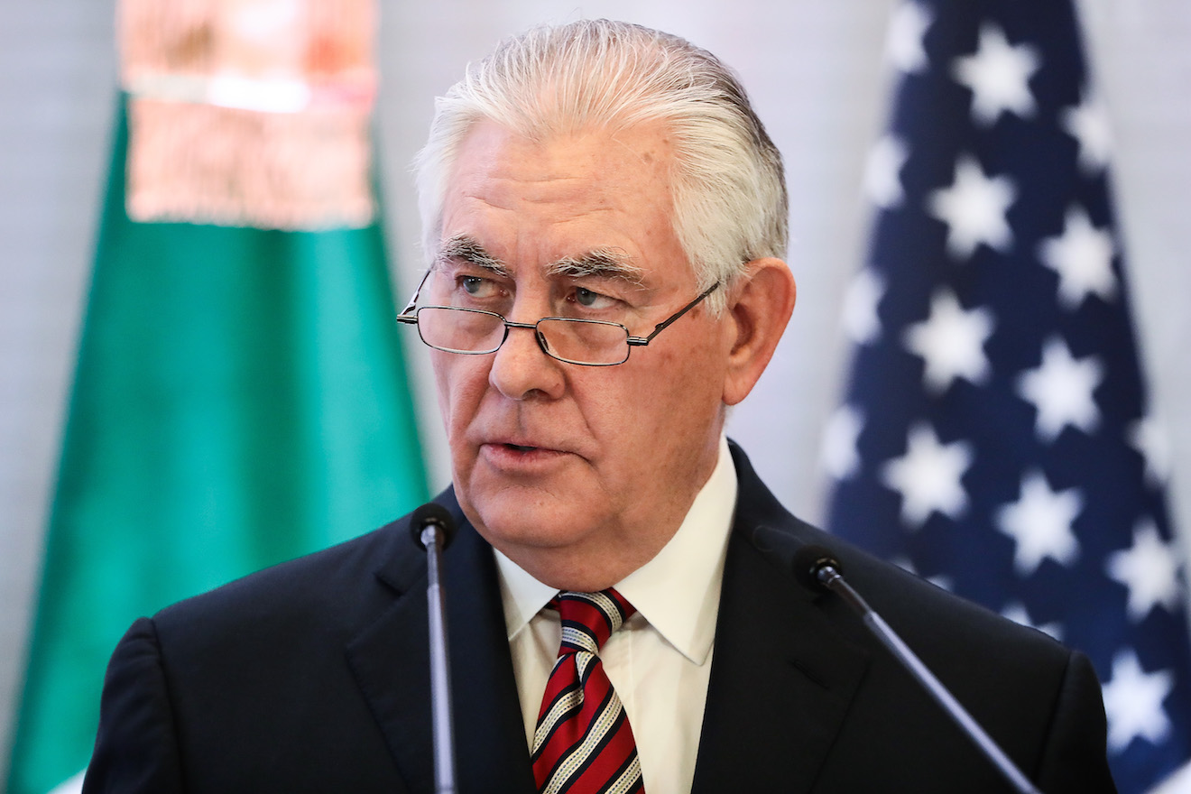 Trump Dumps Tillerson