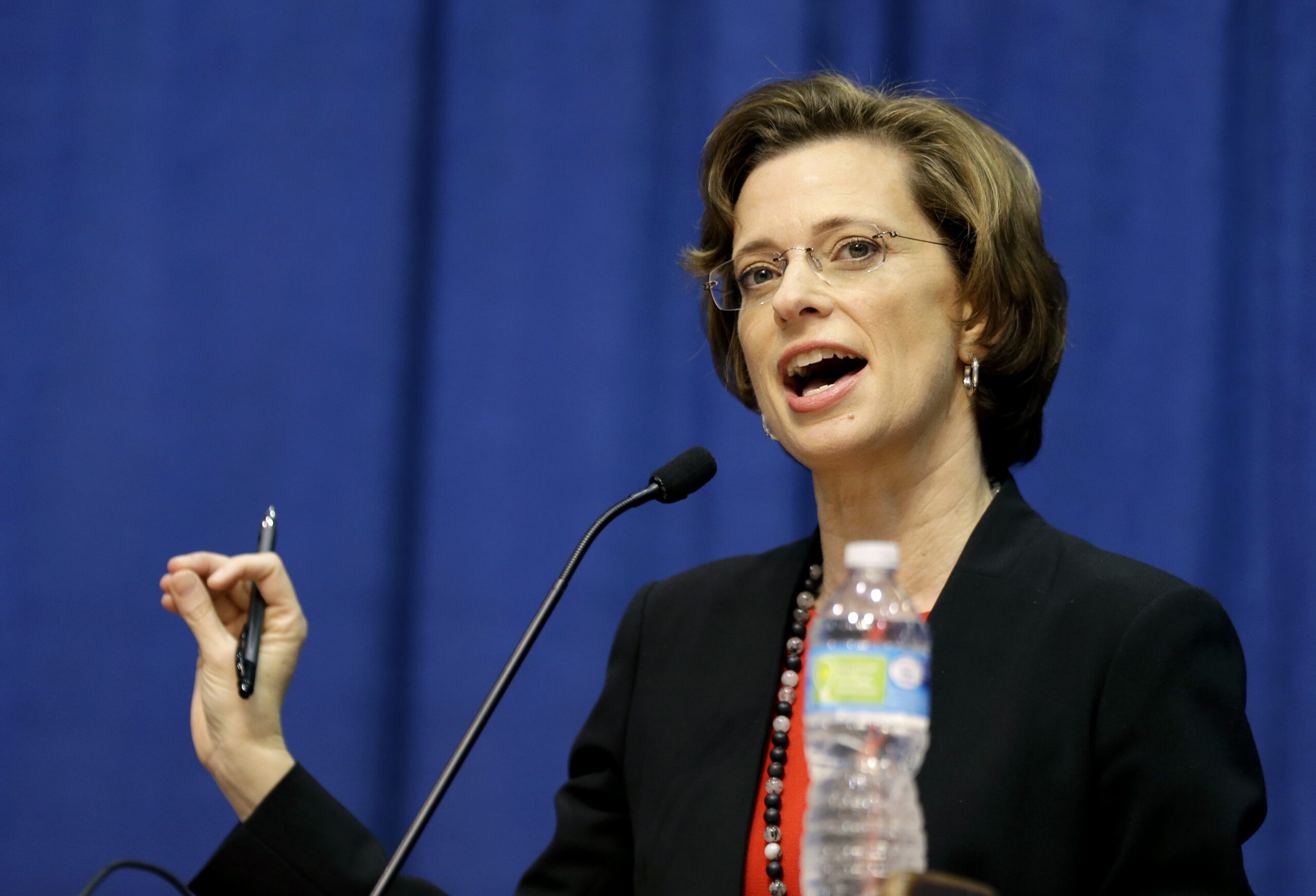 Out-of-state donation flood complicates Michelle Nunn carpetbagger problem